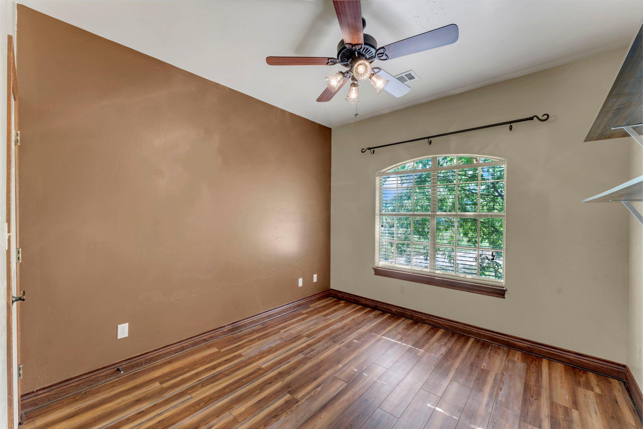 120 Zurita Trl, Marble Falls, TX 78654