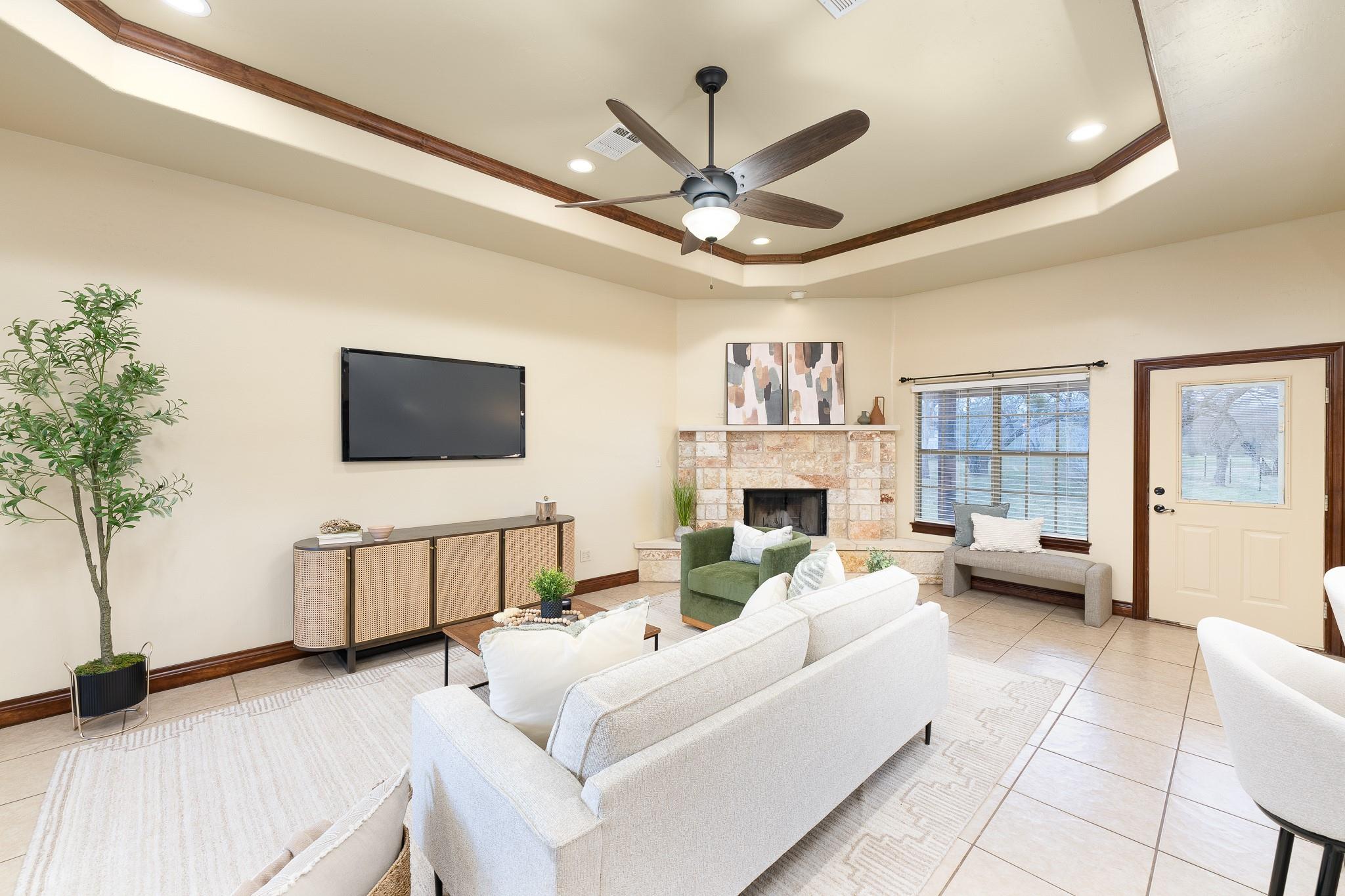 120 Zurita Trl, Marble Falls, TX 78654