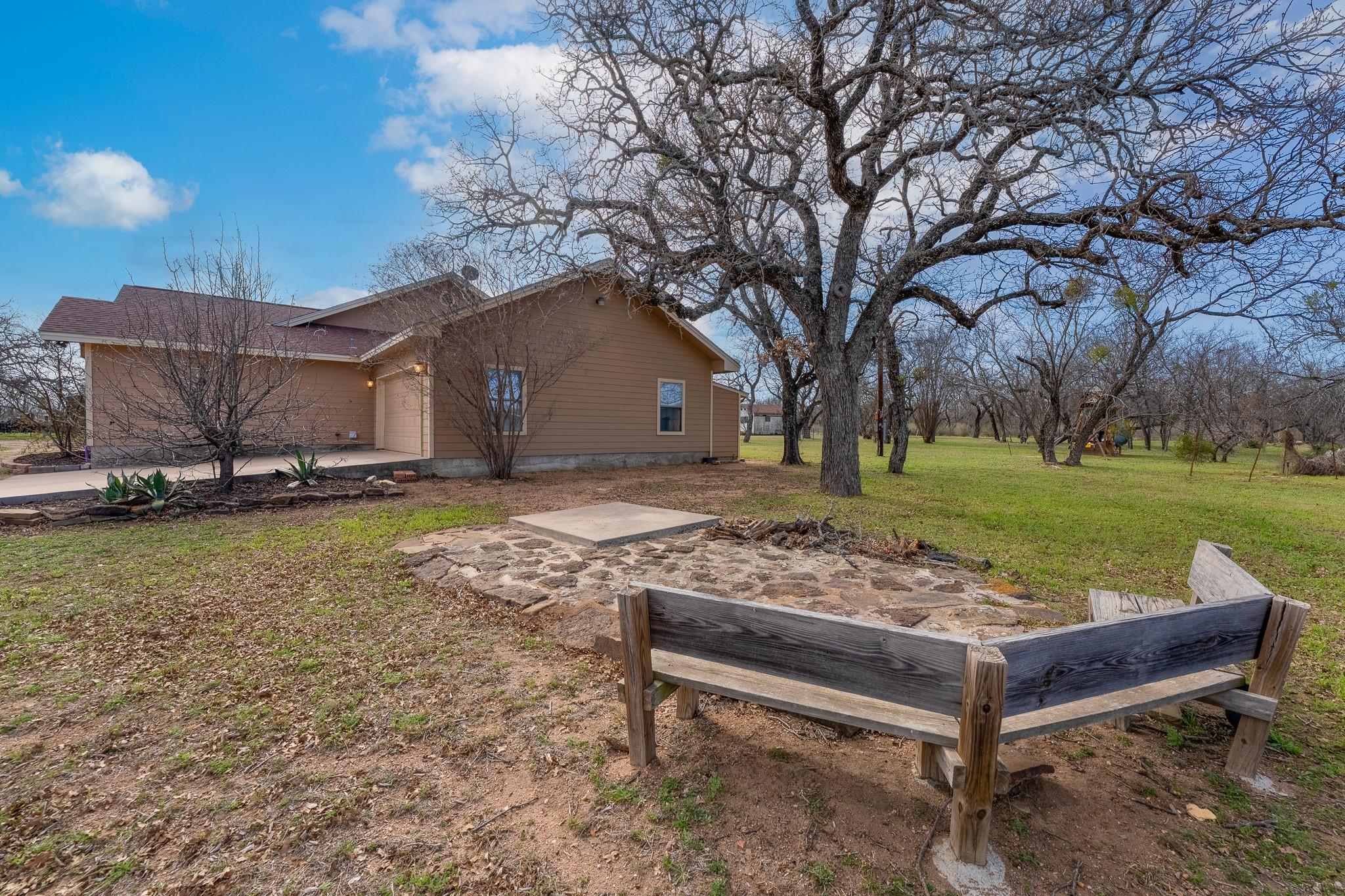 120 Zurita Trl, Marble Falls, TX 78654