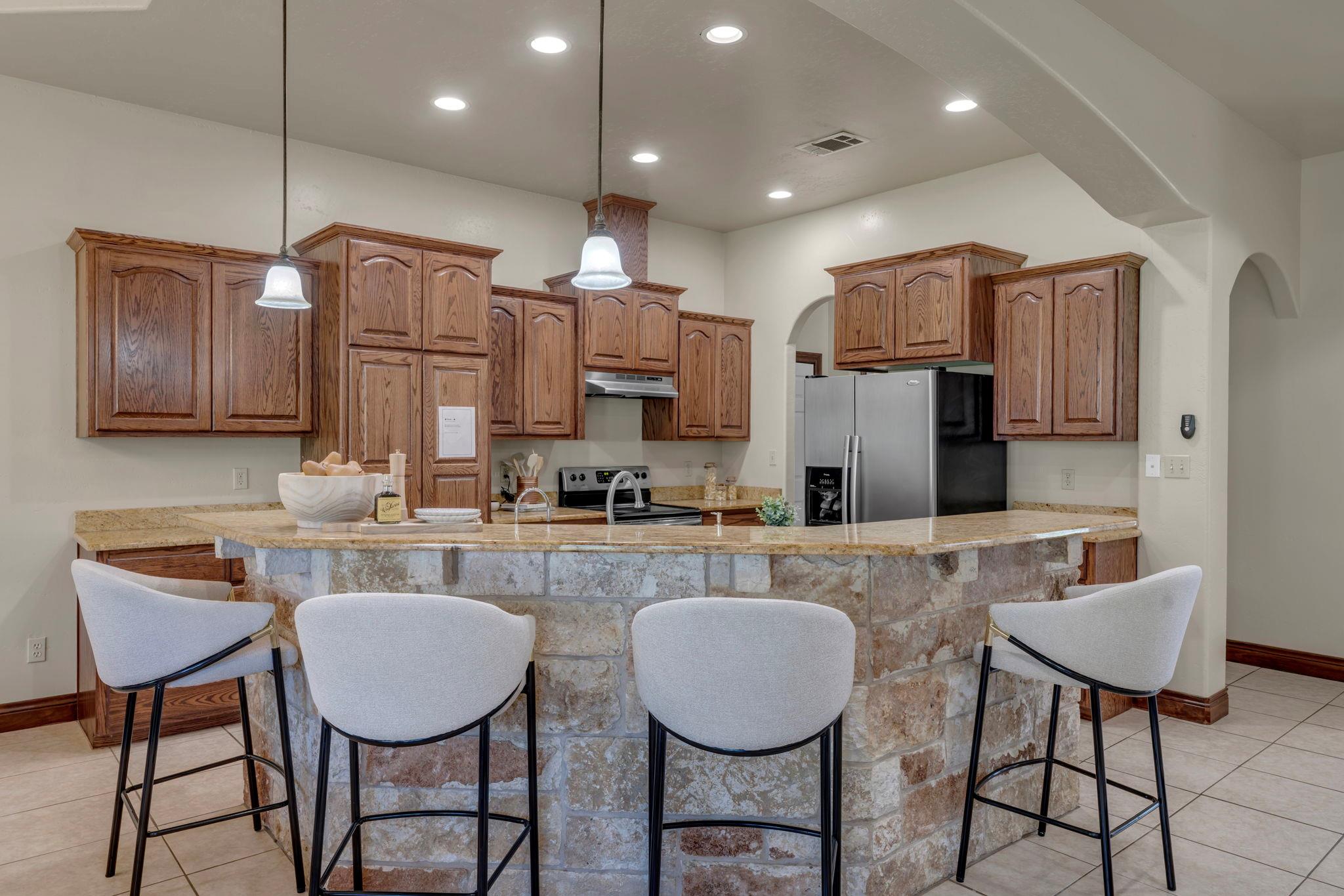 120 Zurita Trl, Marble Falls, TX 78654