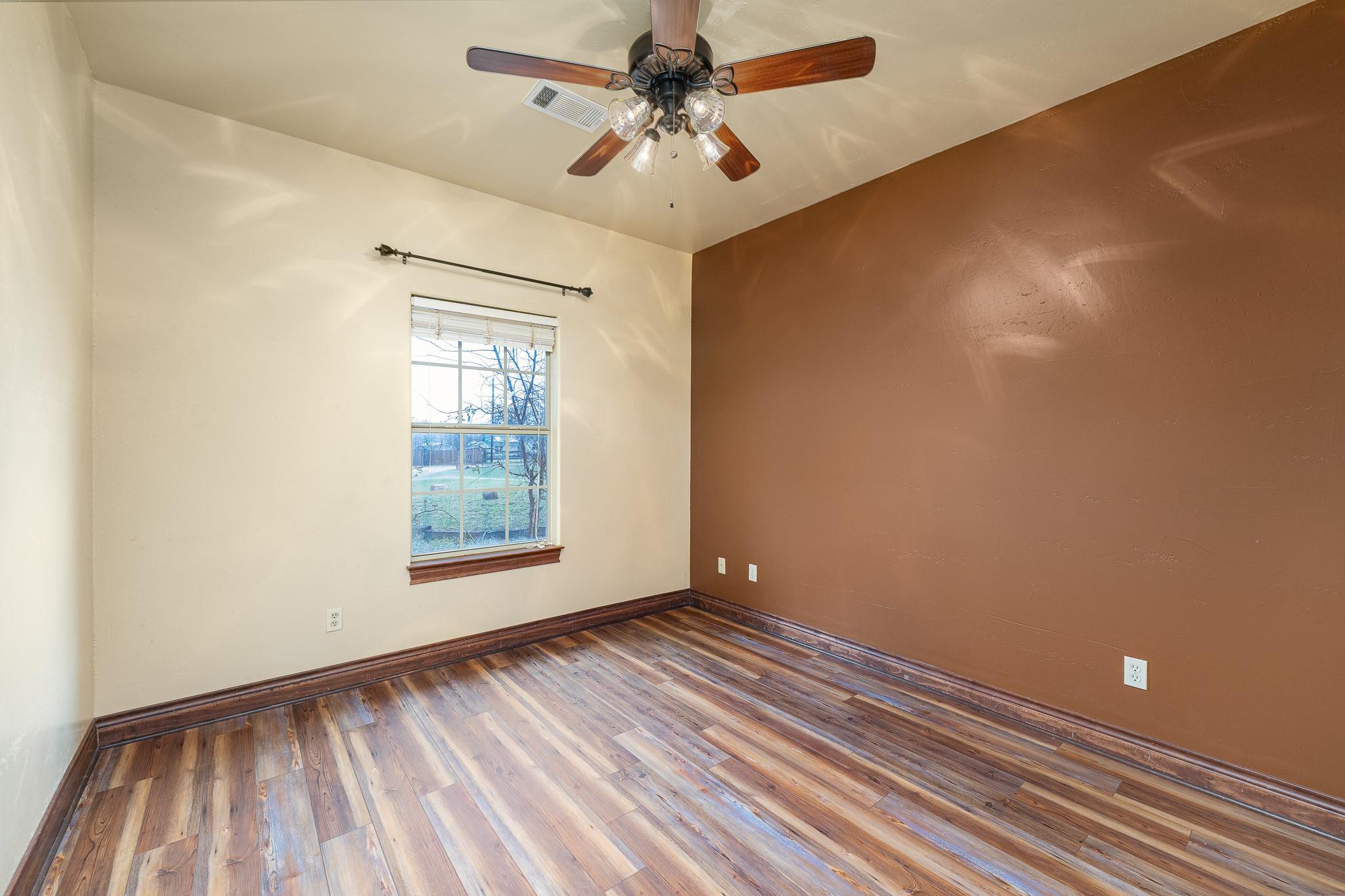 120 Zurita Trl, Marble Falls, TX 78654