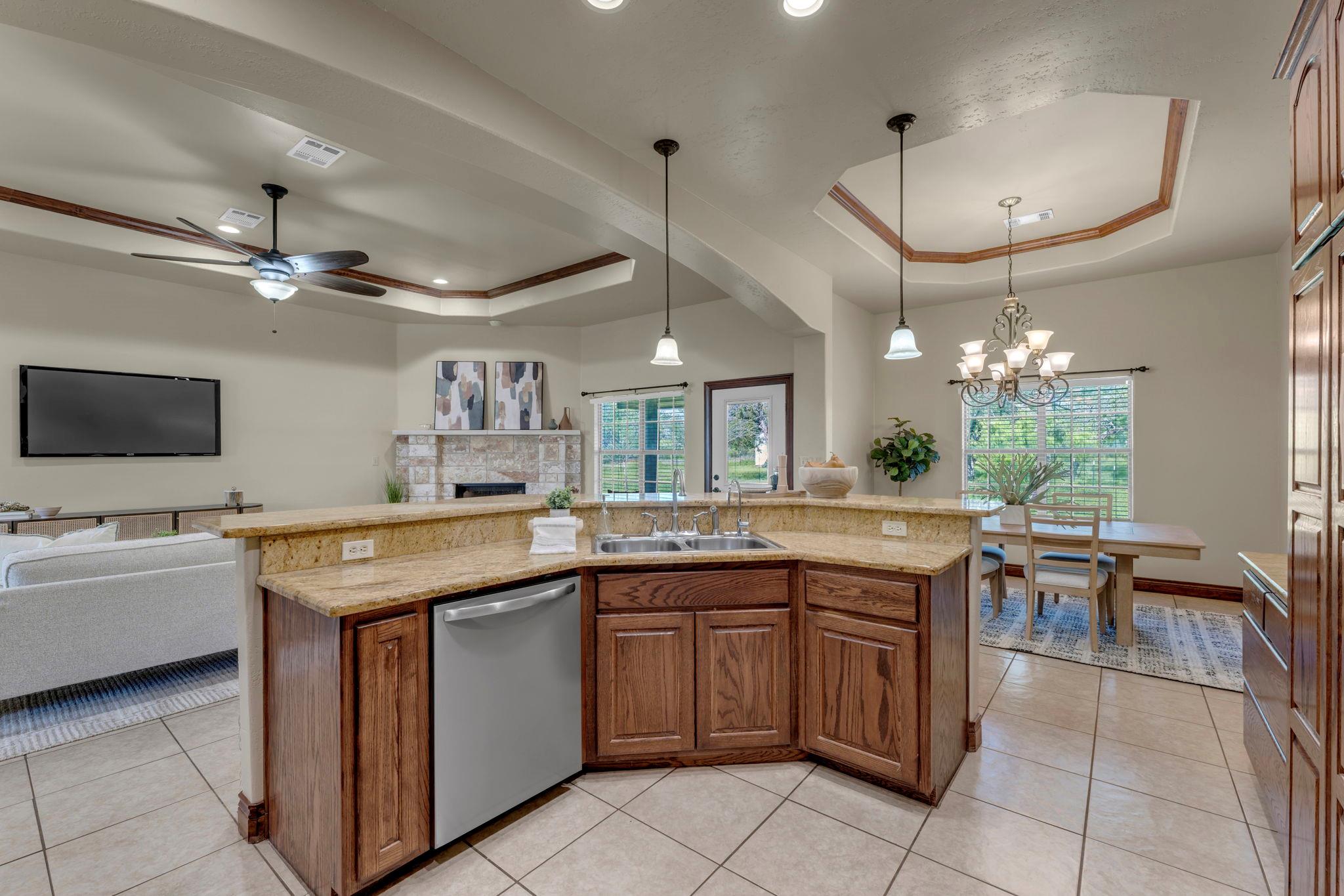 120 Zurita Trl, Marble Falls, TX 78654