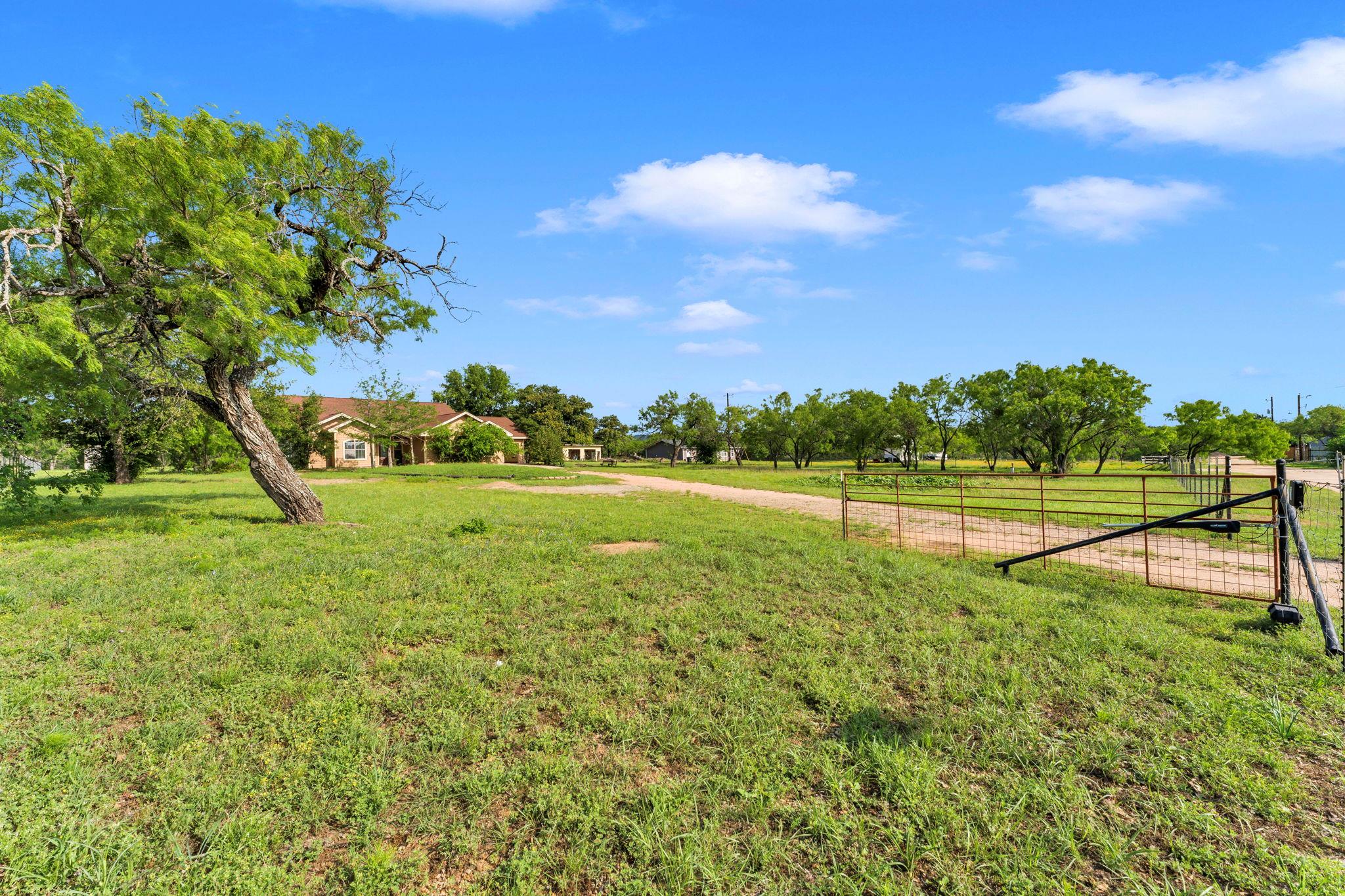 120 Zurita Trl, Marble Falls, TX 78654