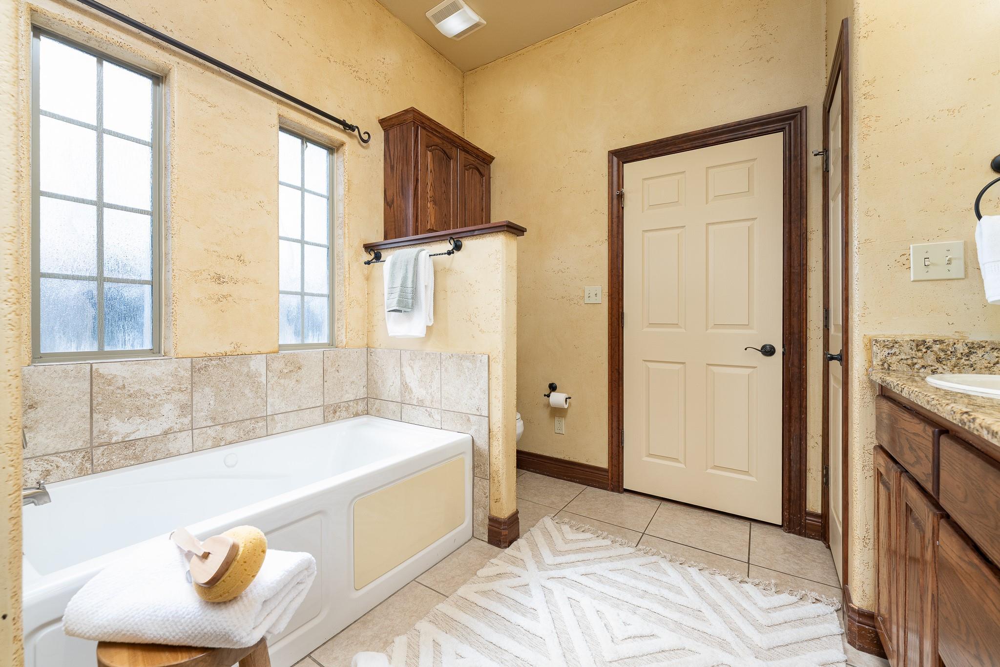 120 Zurita Trl, Marble Falls, TX 78654