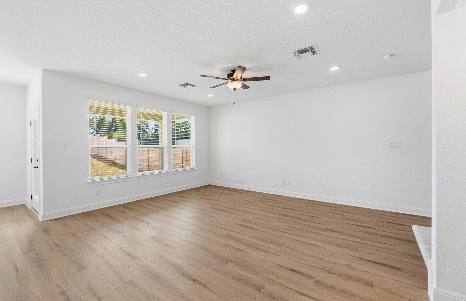 400 Foresail Rd, Leander, TX 78641