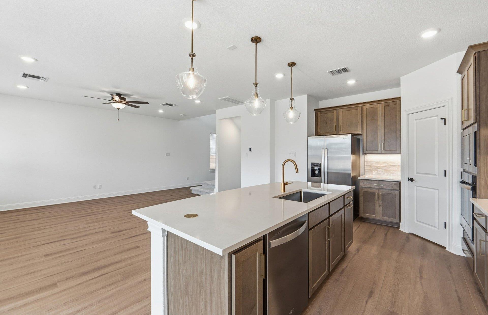 400 Foresail Rd, Leander, TX 78641