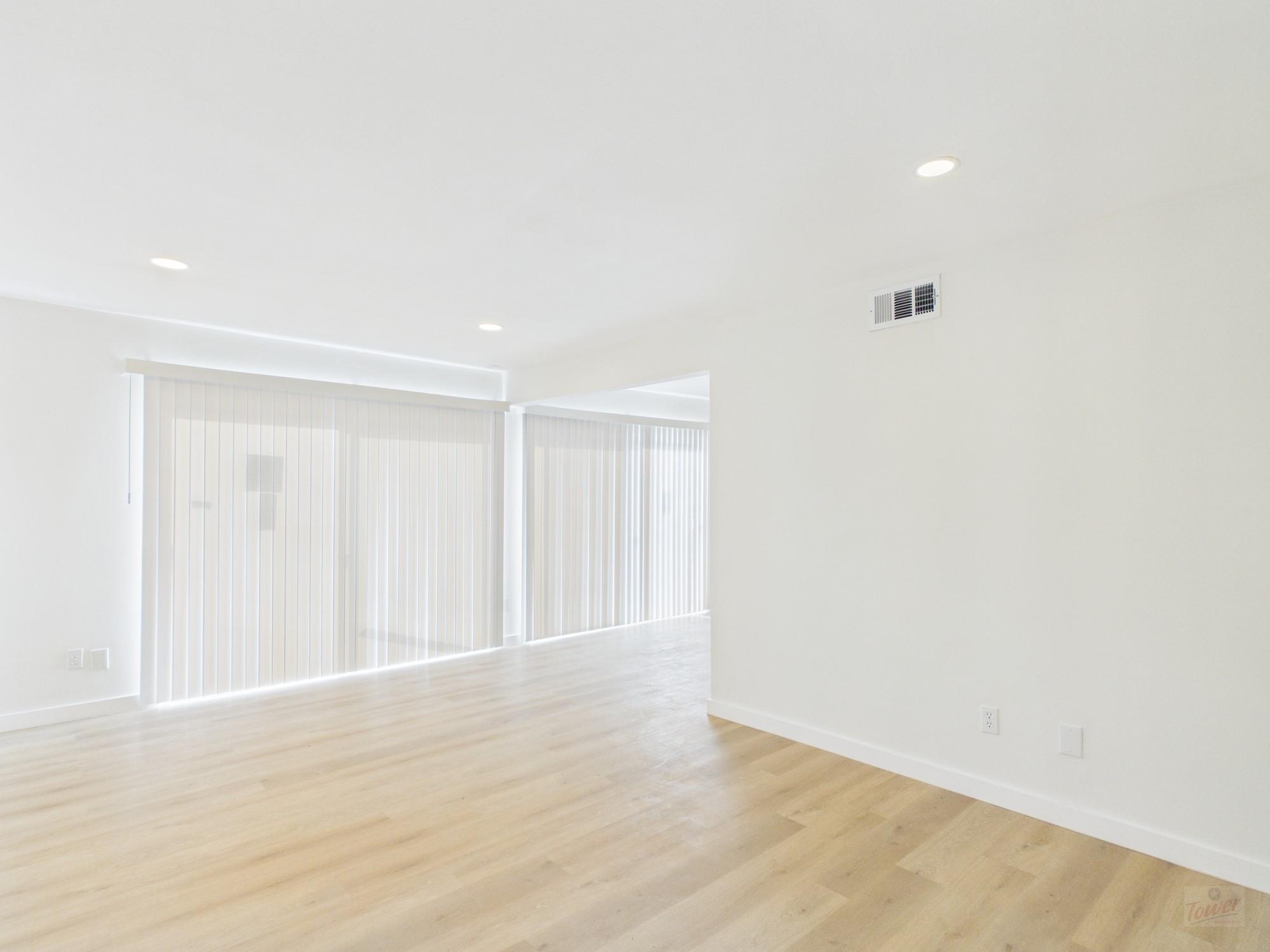 2124 Burton Dr # 105, Austin, TX 78741