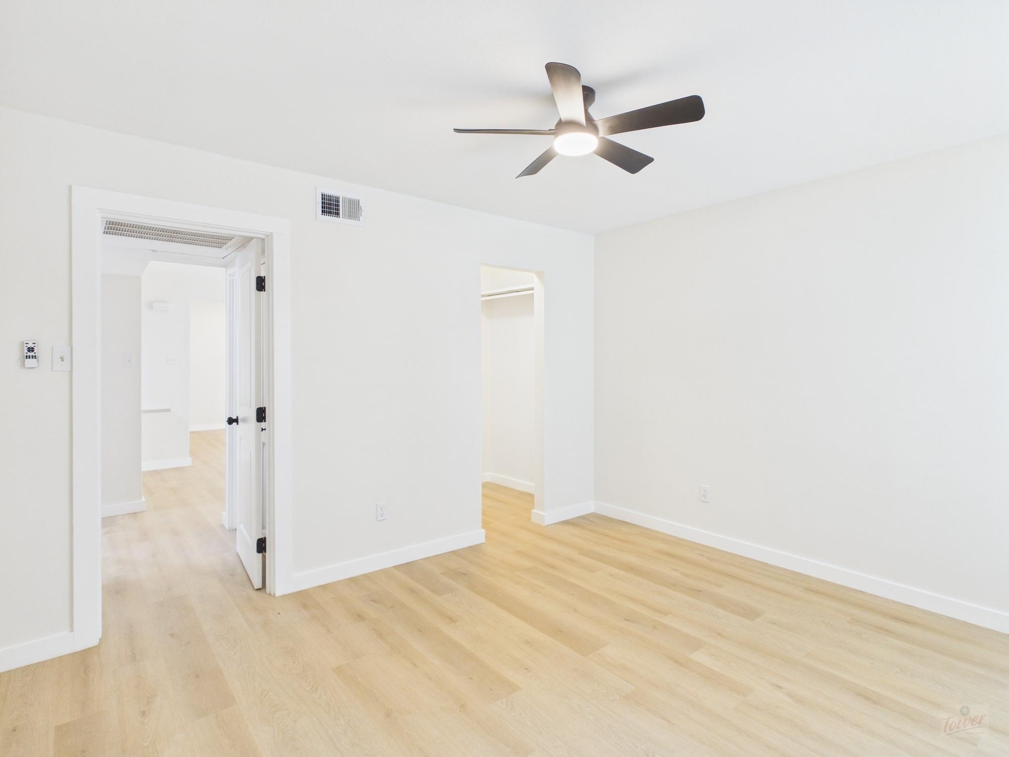 2124 Burton Dr # 105, Austin, TX 78741