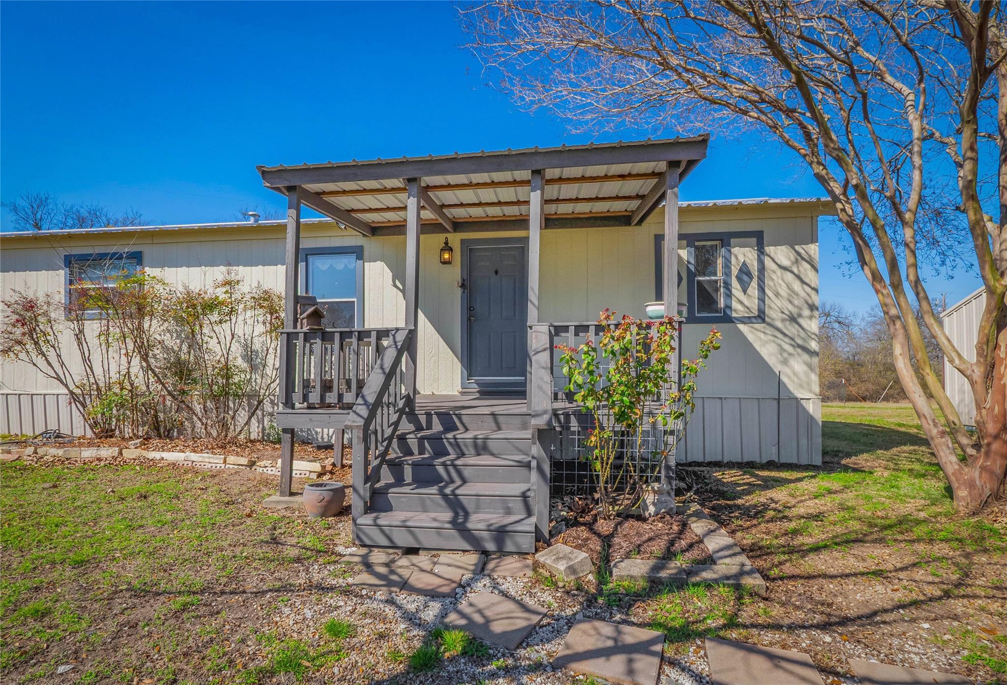 700 FM 431, Lott, TX 76656