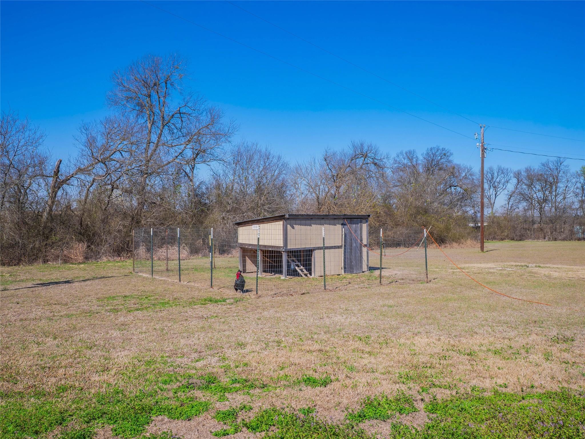 700 FM 431, Lott, TX 76656