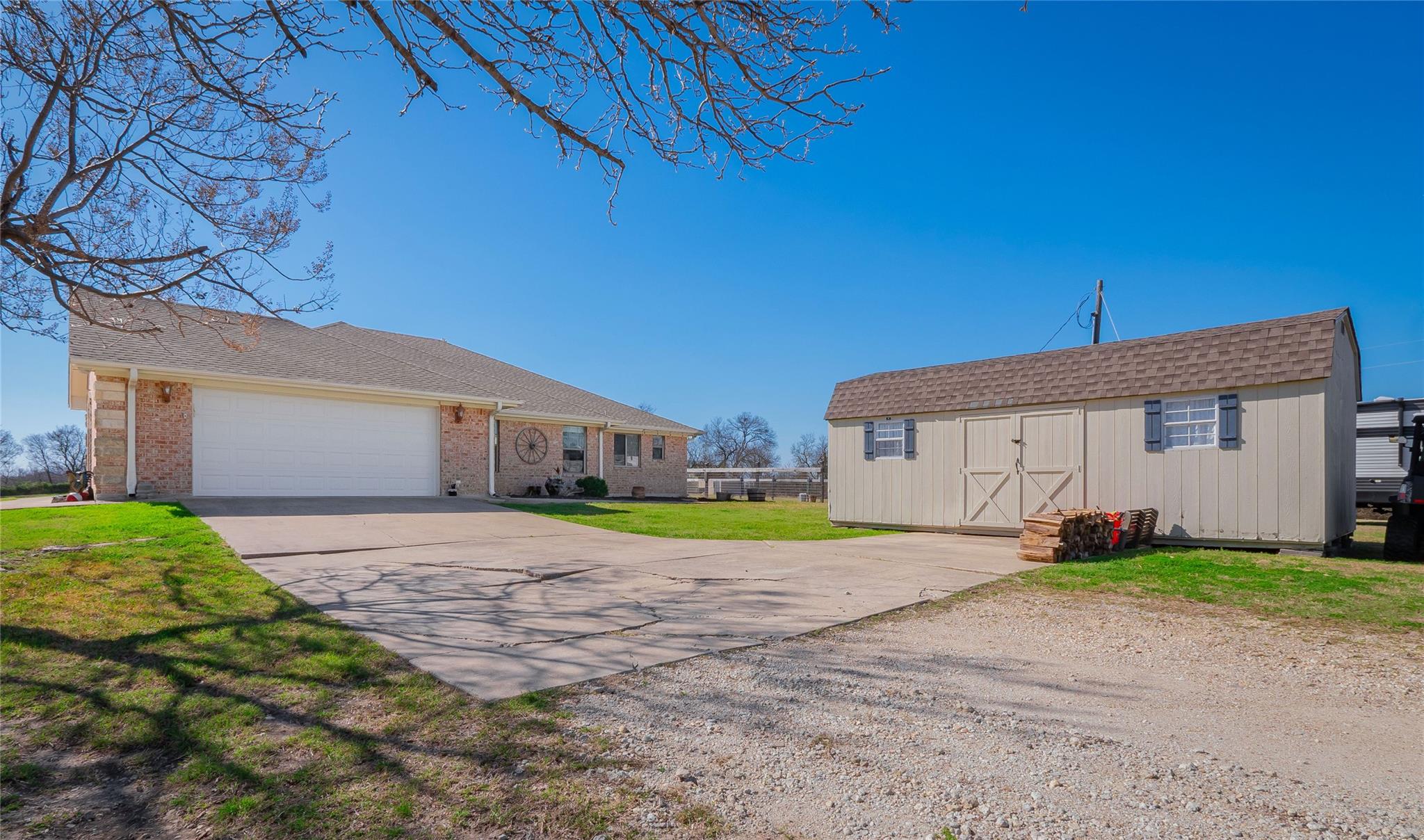 700 FM 431, Lott, TX 76656