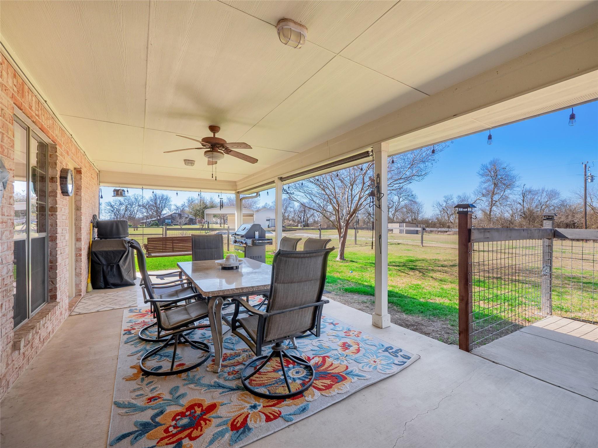 700 FM 431, Lott, TX 76656