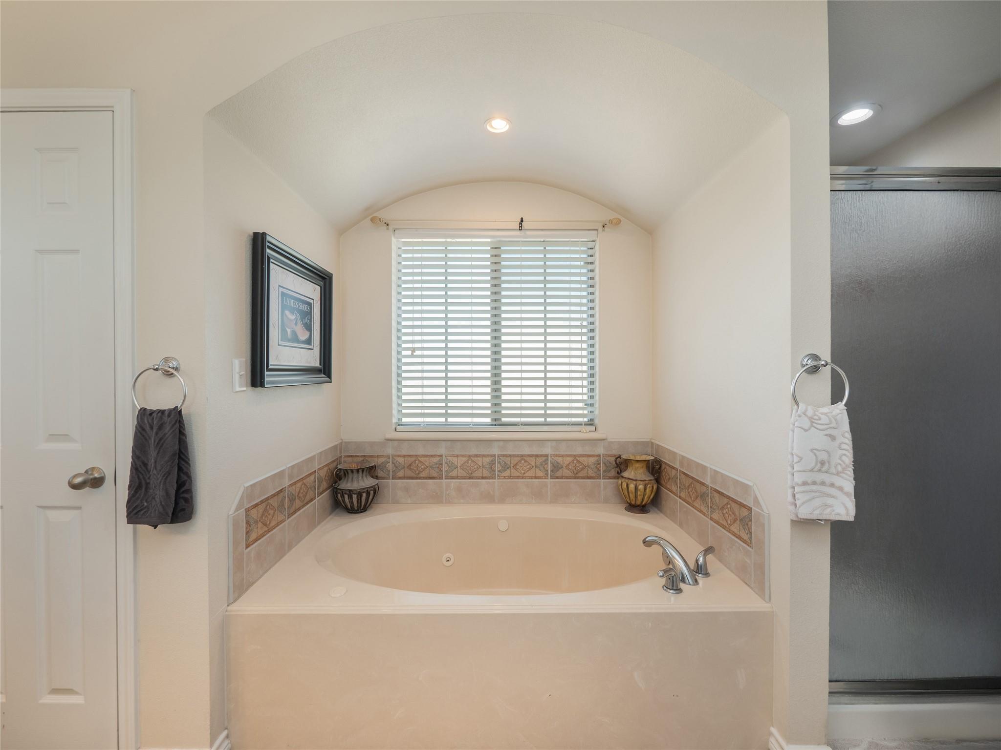 700 FM 431, Lott, TX 76656