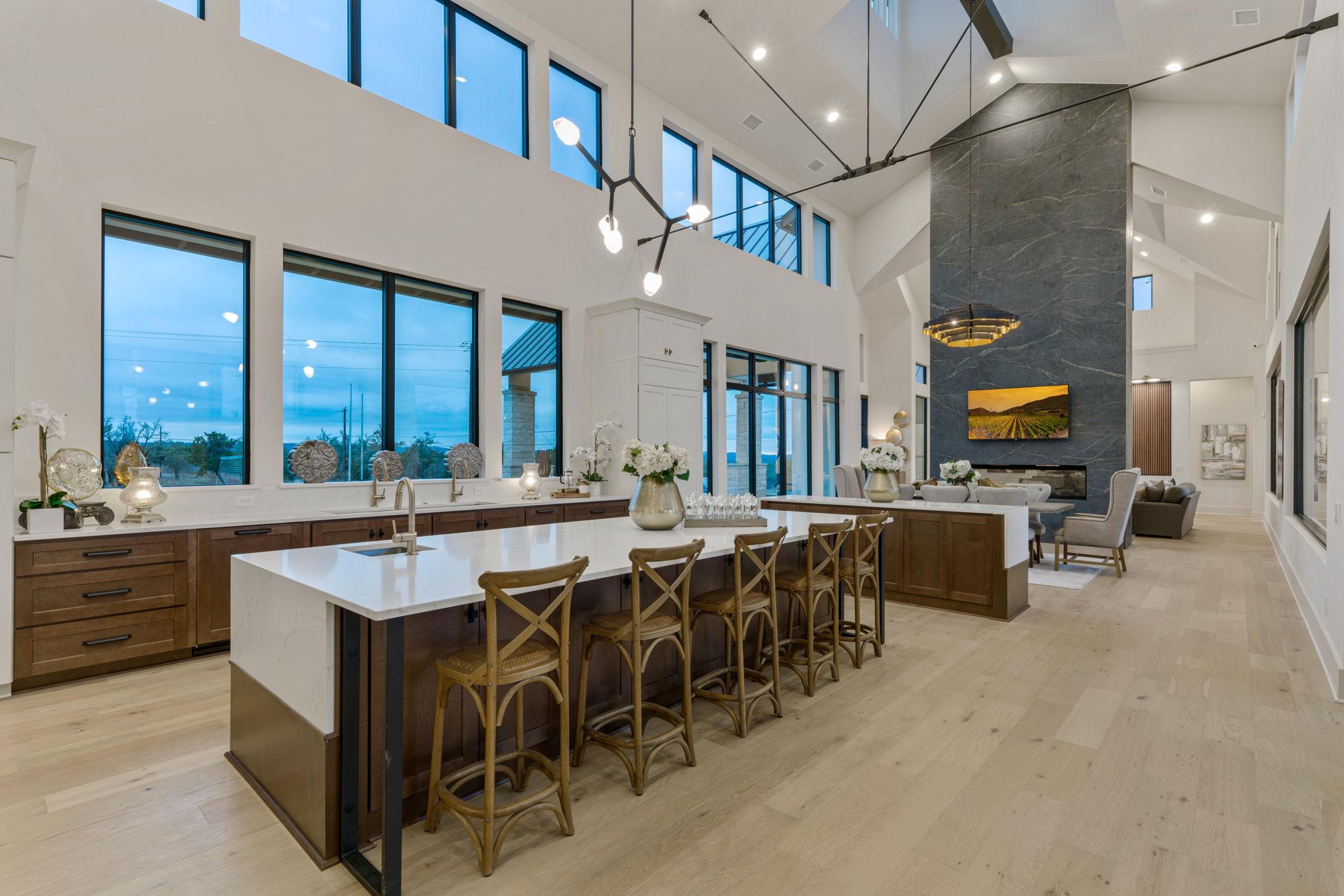 7505 E Us Highway 290, Johnson City, TX 78636