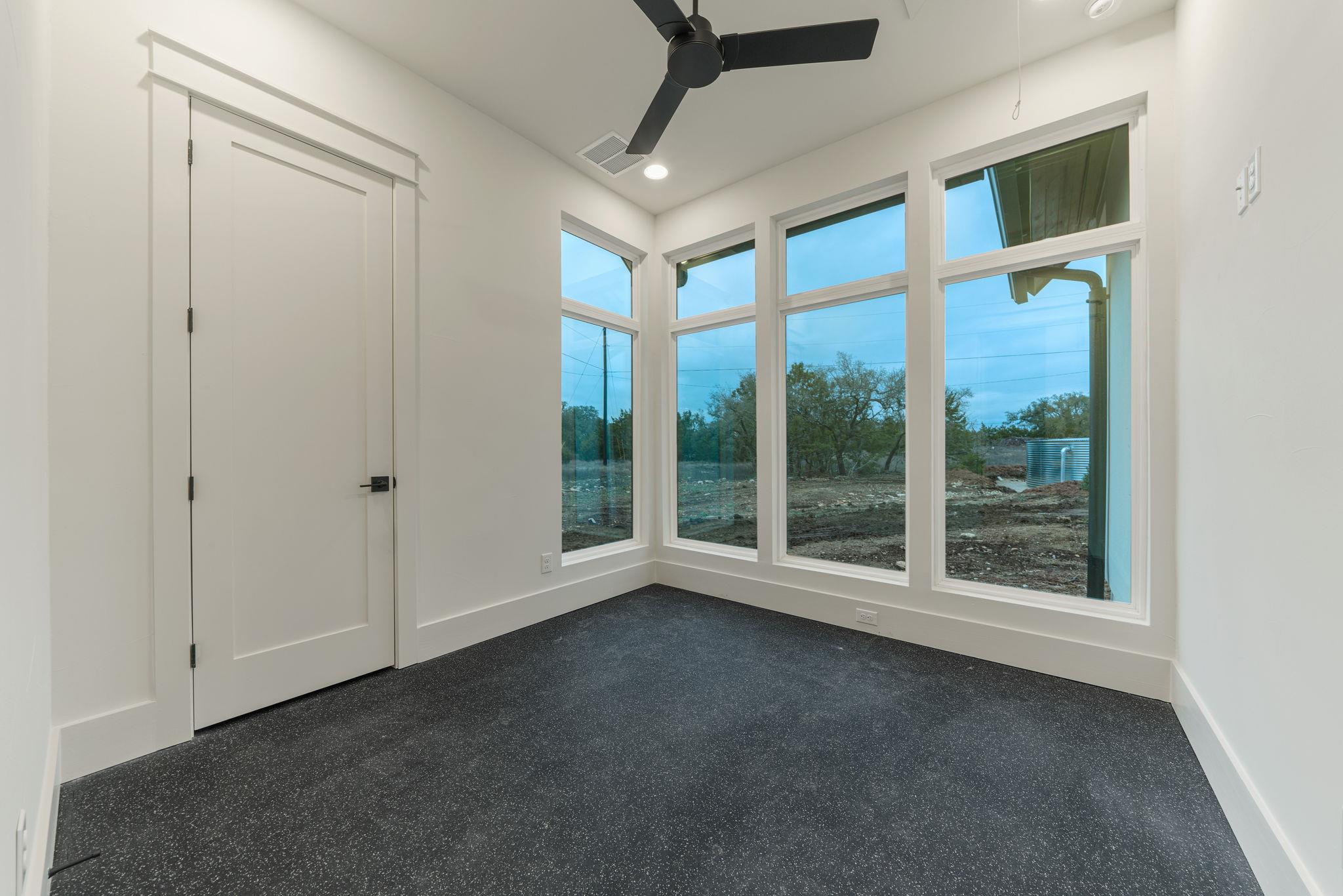 7505 E Us Highway 290, Johnson City, TX 78636