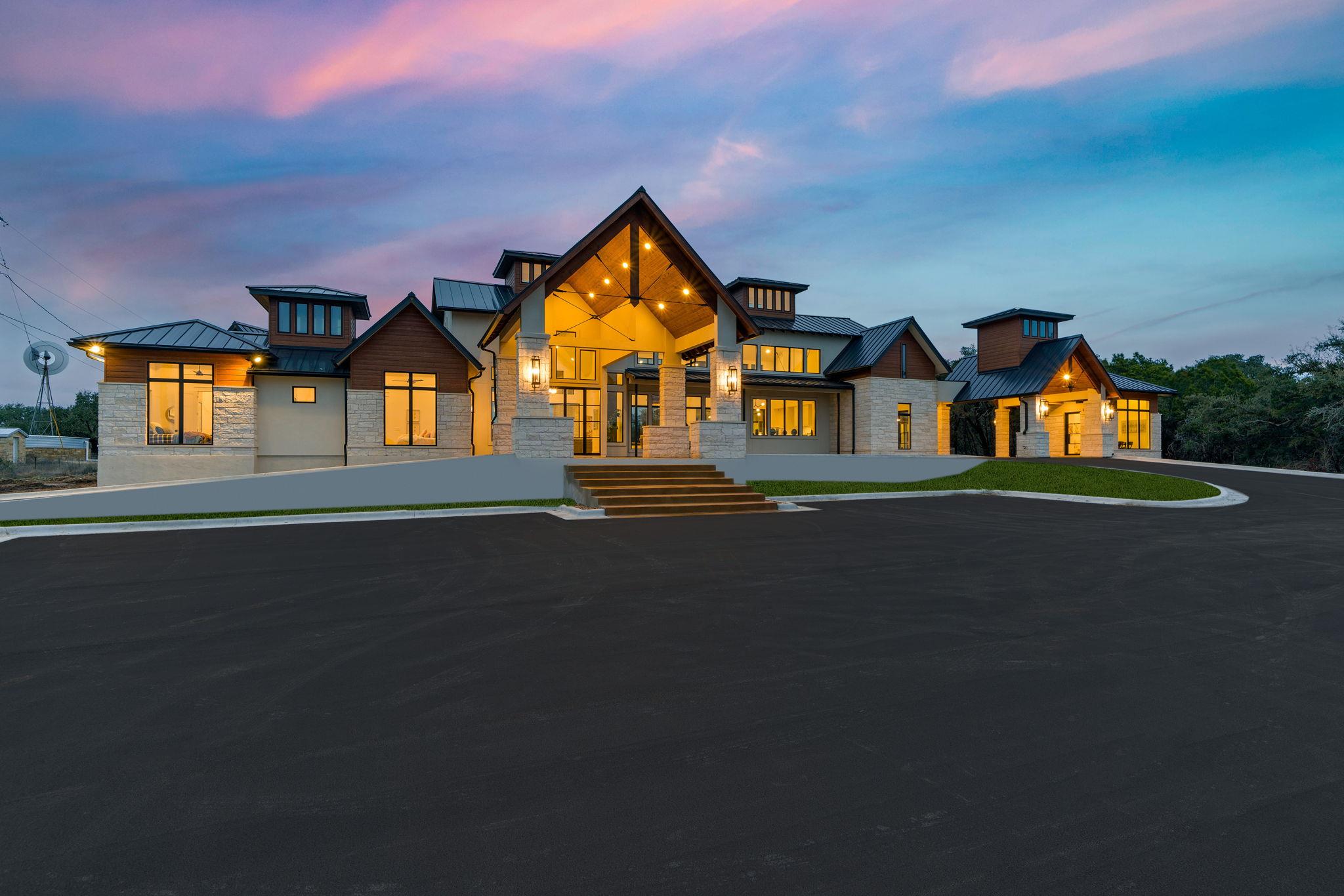 7505 E Us Highway 290, Johnson City, TX 78636