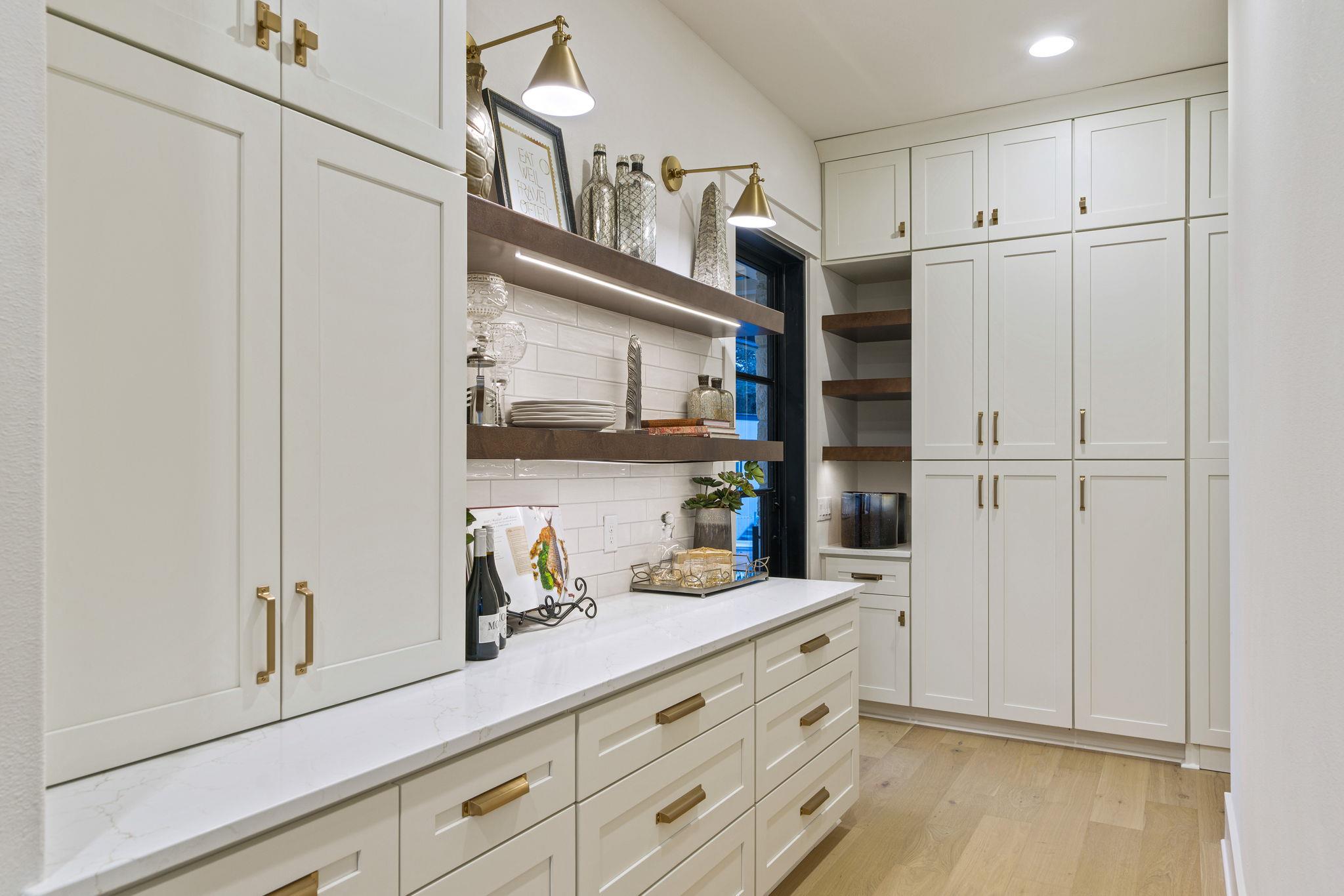 7505 E Us Highway 290, Johnson City, TX 78636