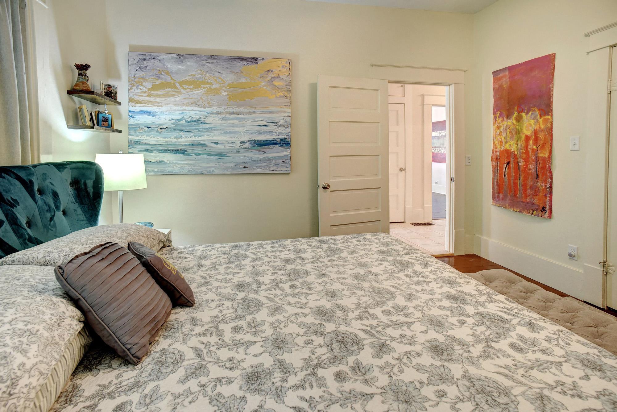 338 W Crockett St, La Grange, TX 78945