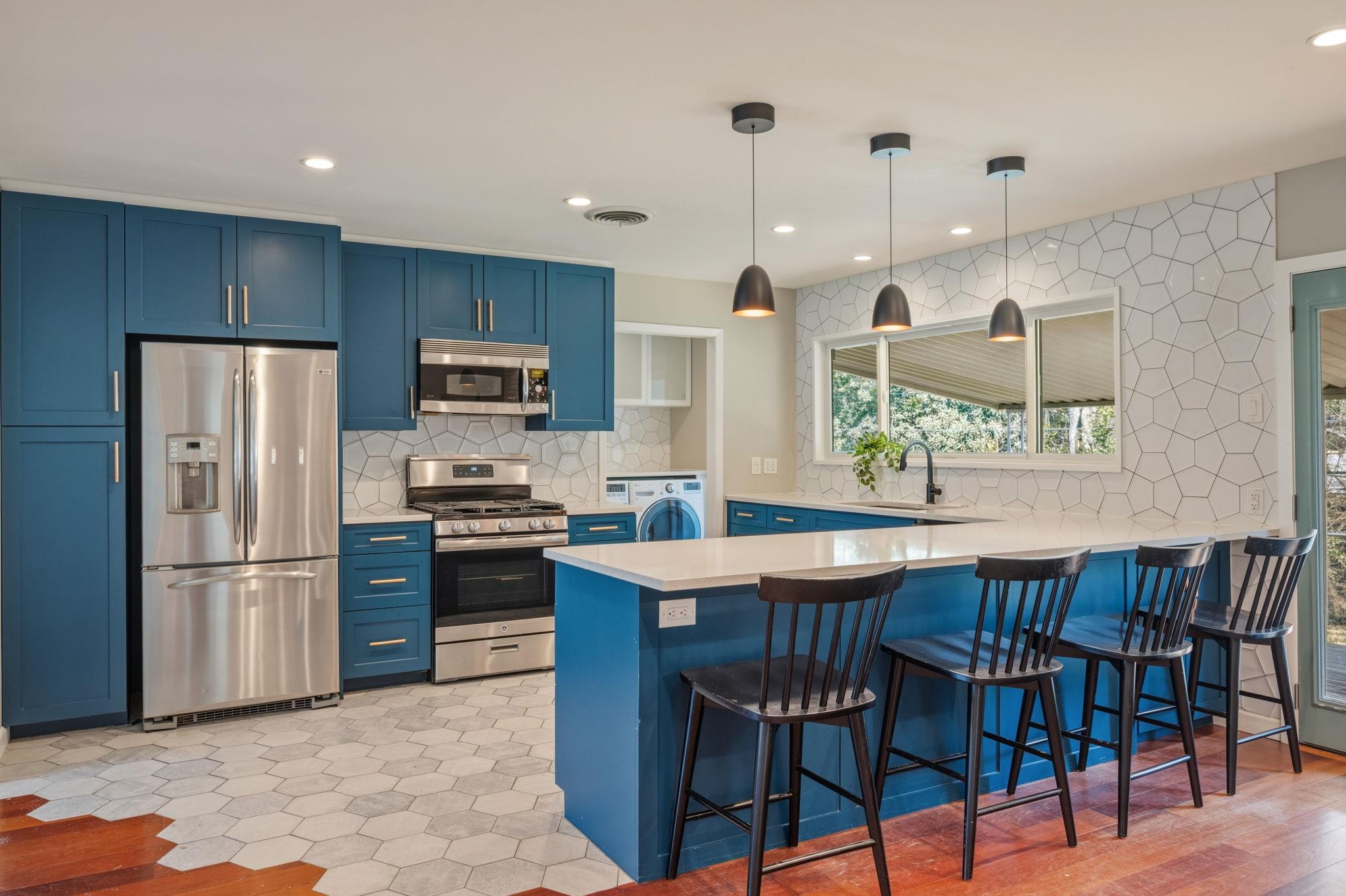 2415 Little John Ln, Austin, TX 78704