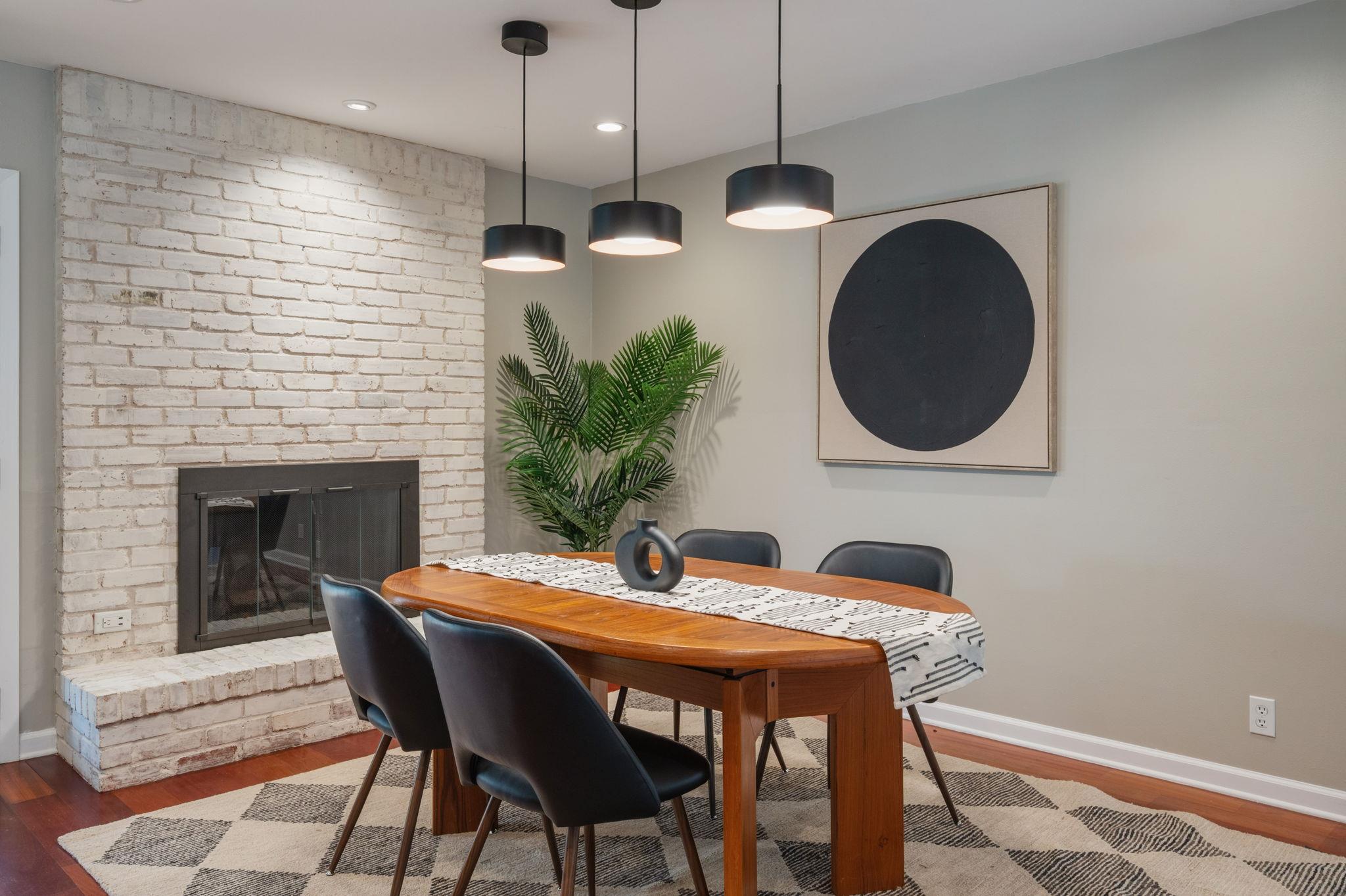 2415 Little John Ln, Austin, TX 78704