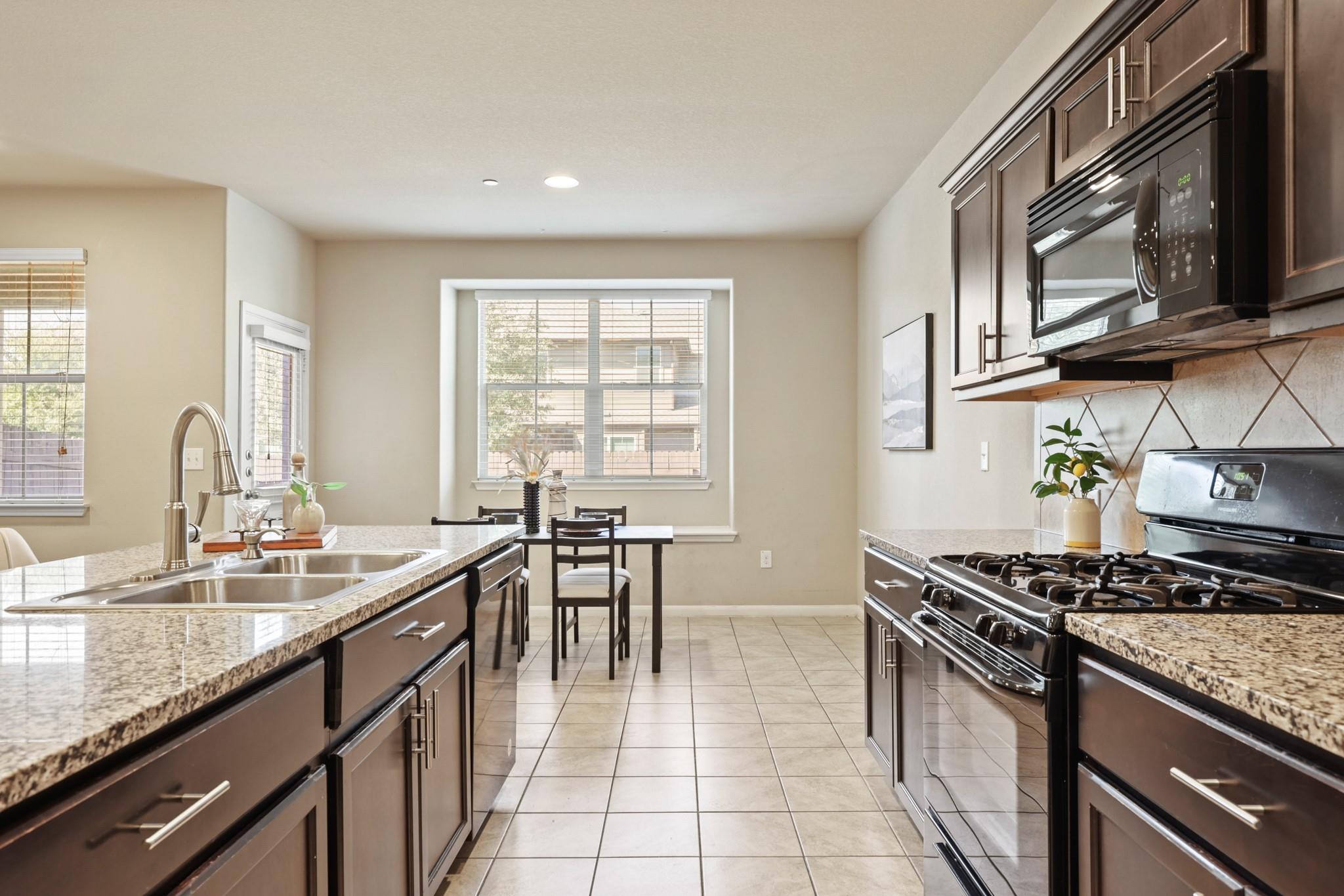 2880 Donnell Dr # 2003, Round Rock, TX 78664