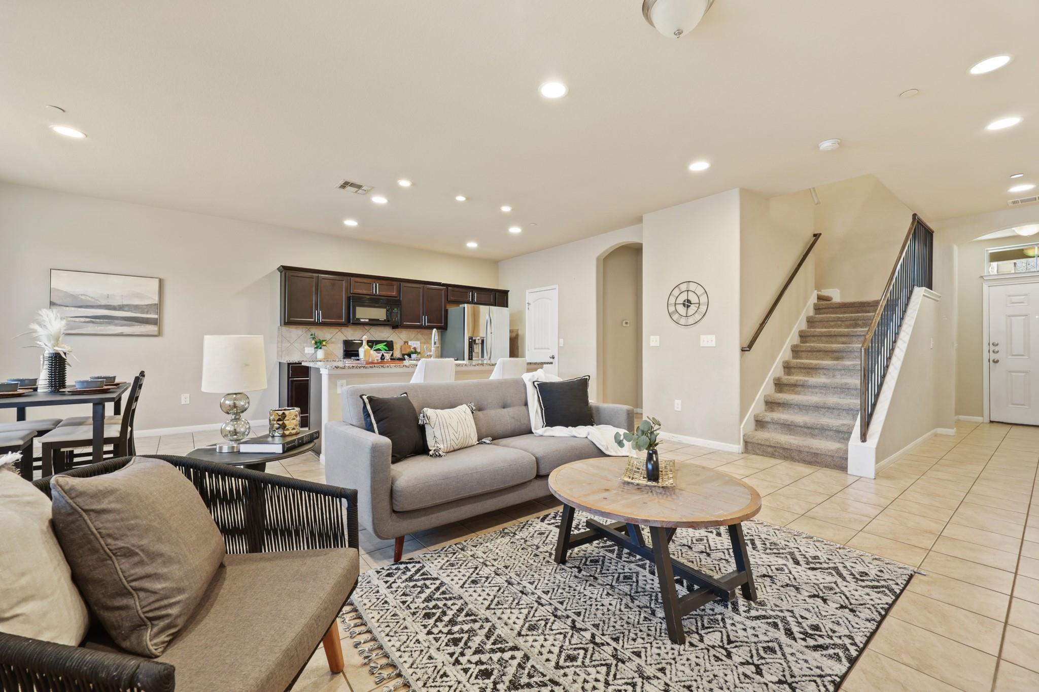 2880 Donnell Dr # 2003, Round Rock, TX 78664