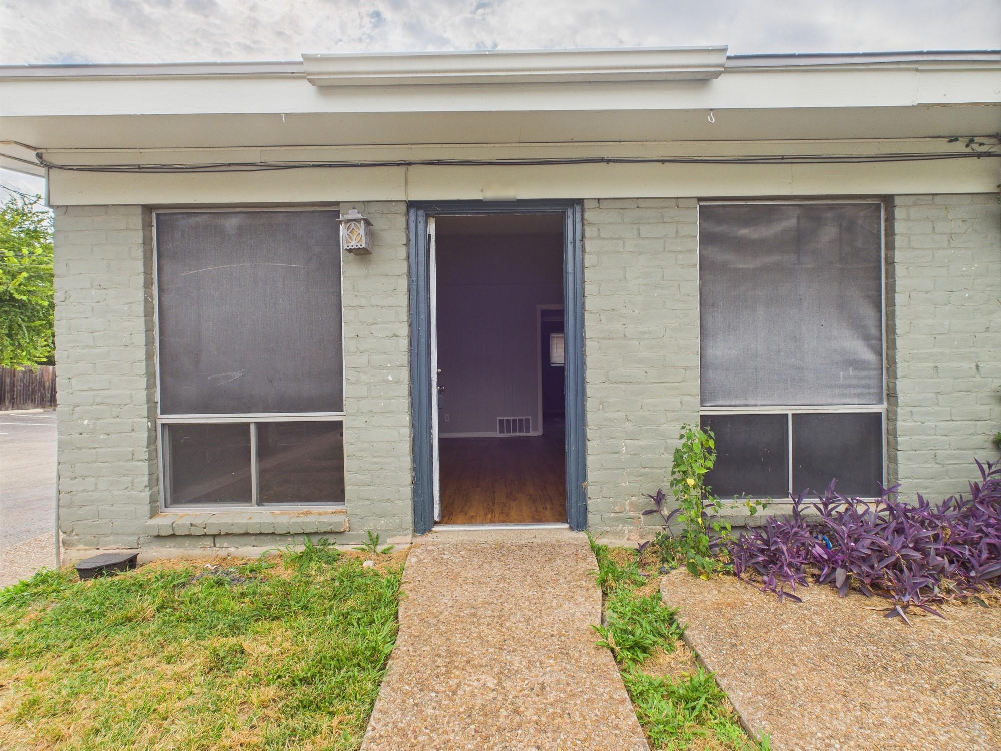 616 51st. St # 104, Austin, TX 78751