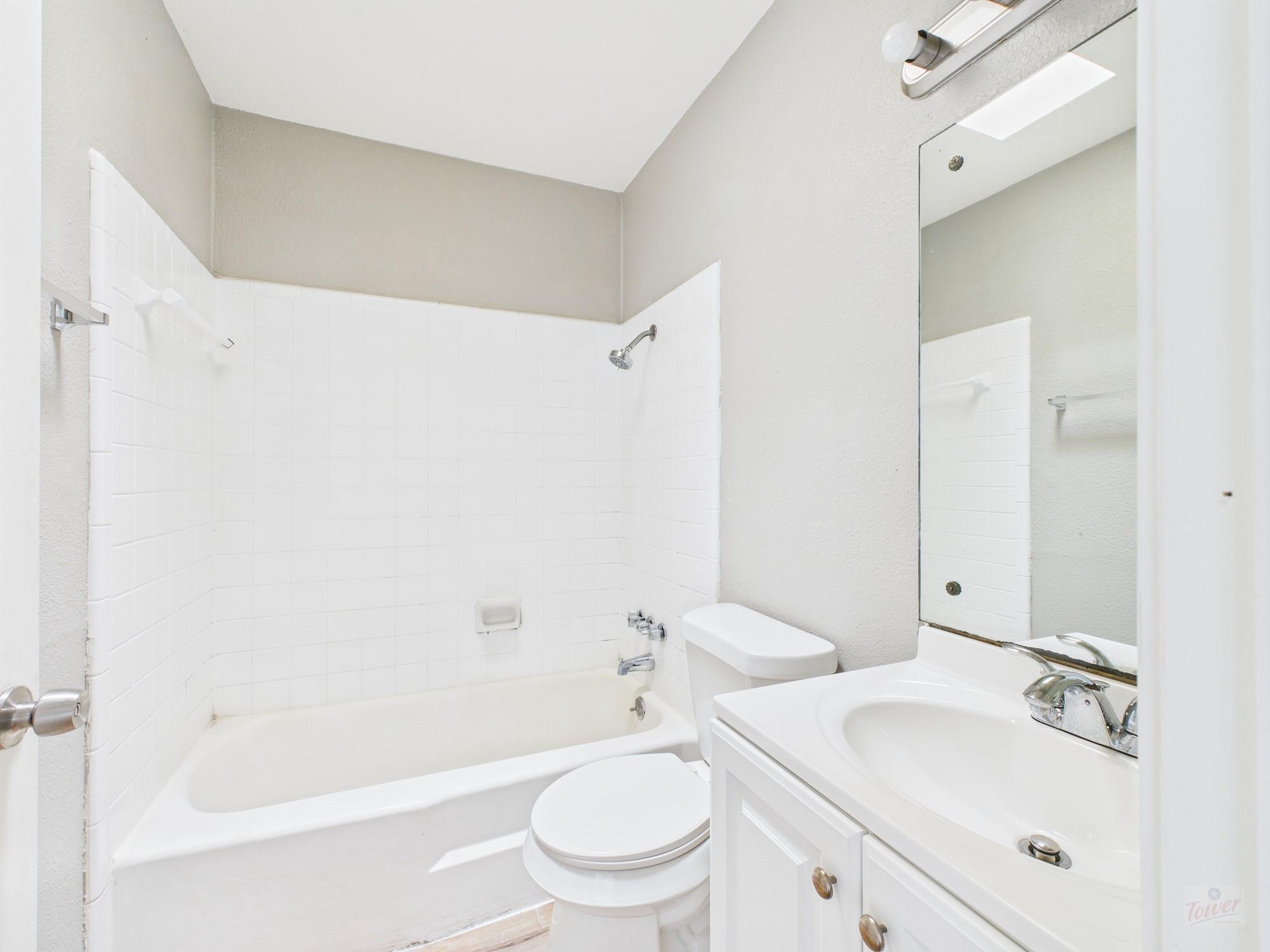 616 51st. St # 104, Austin, TX 78751