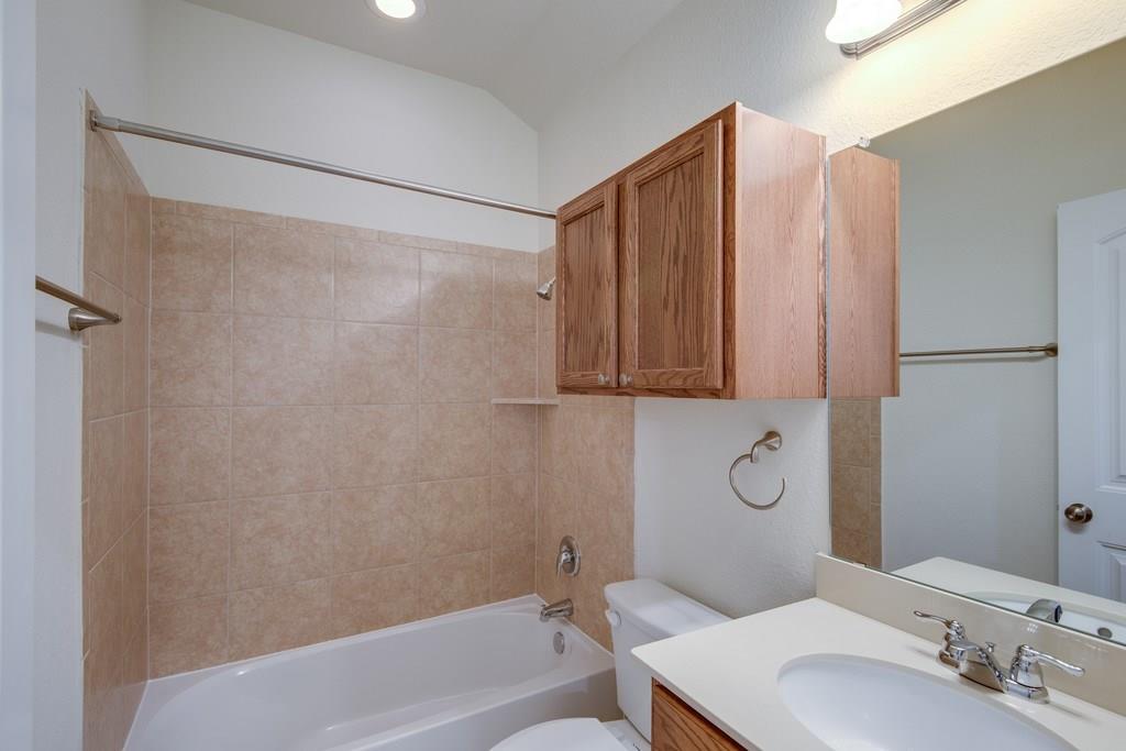 7220 Wyoming Springs Dr # 404, Round Rock, TX 78681