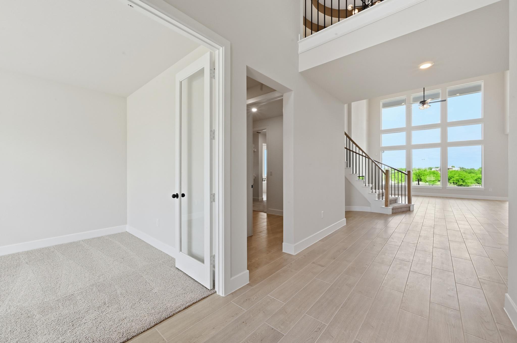 805 Rock Daisy Trl, Hutto, TX 78634