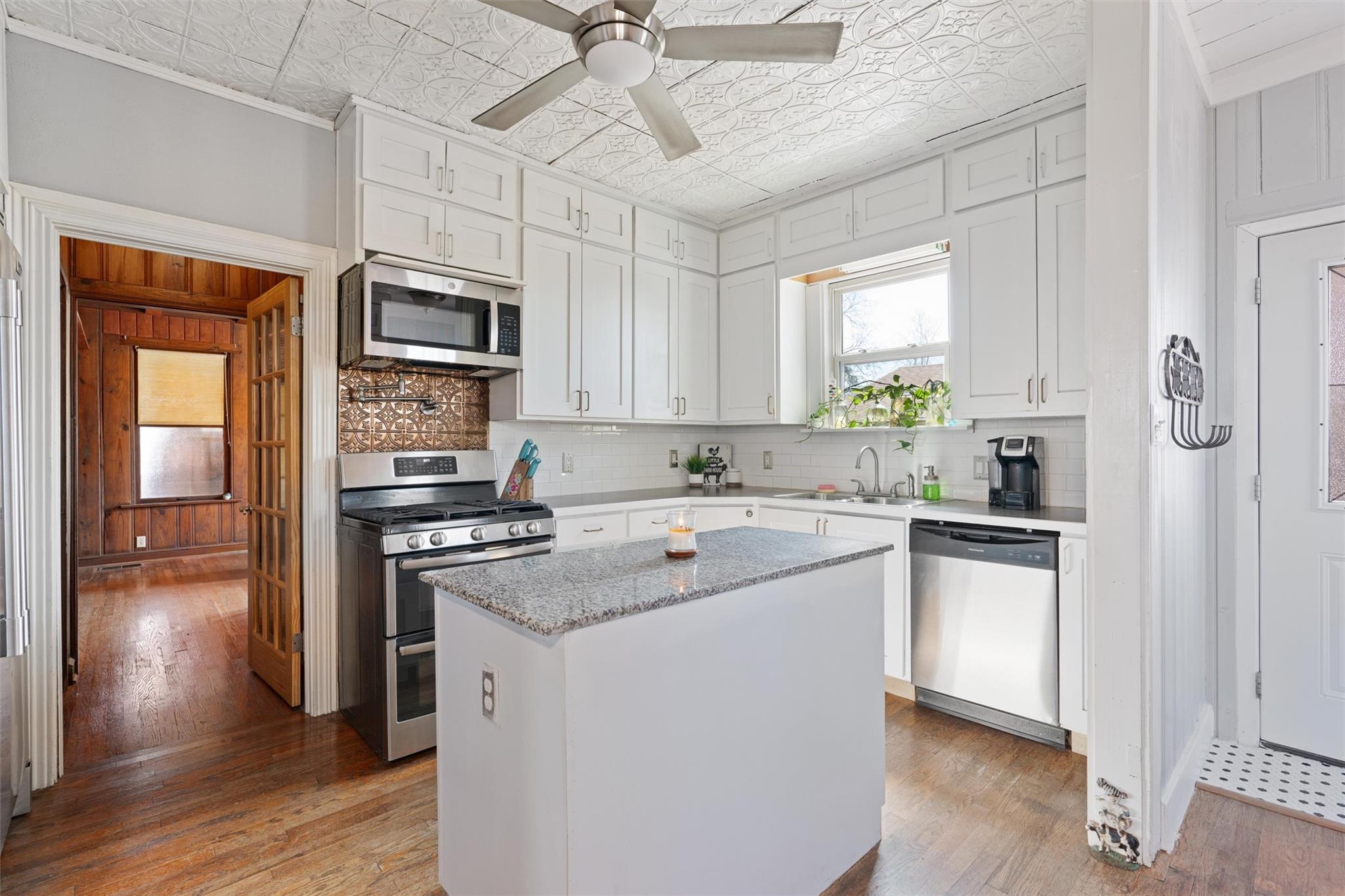 1543 W Clark St, Bartlett, TX 76511