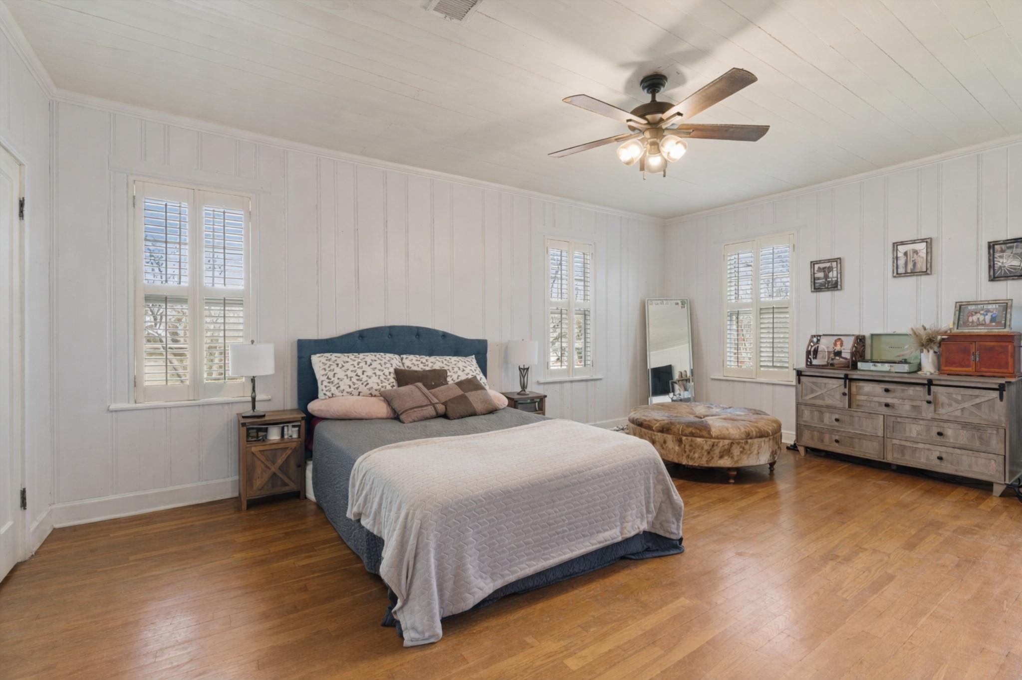 1543 W Clark St, Bartlett, TX 76511