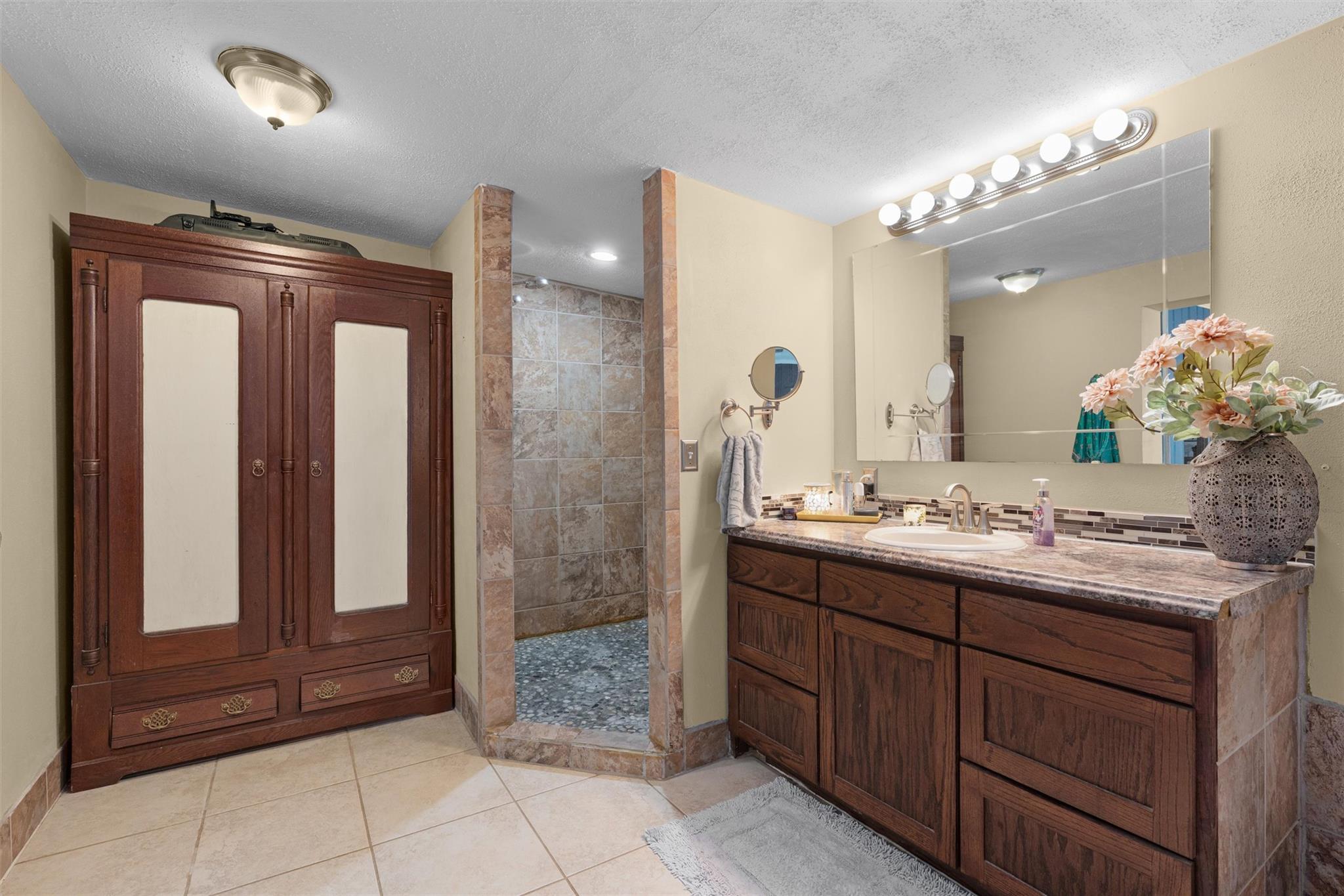 1543 W Clark St, Bartlett, TX 76511