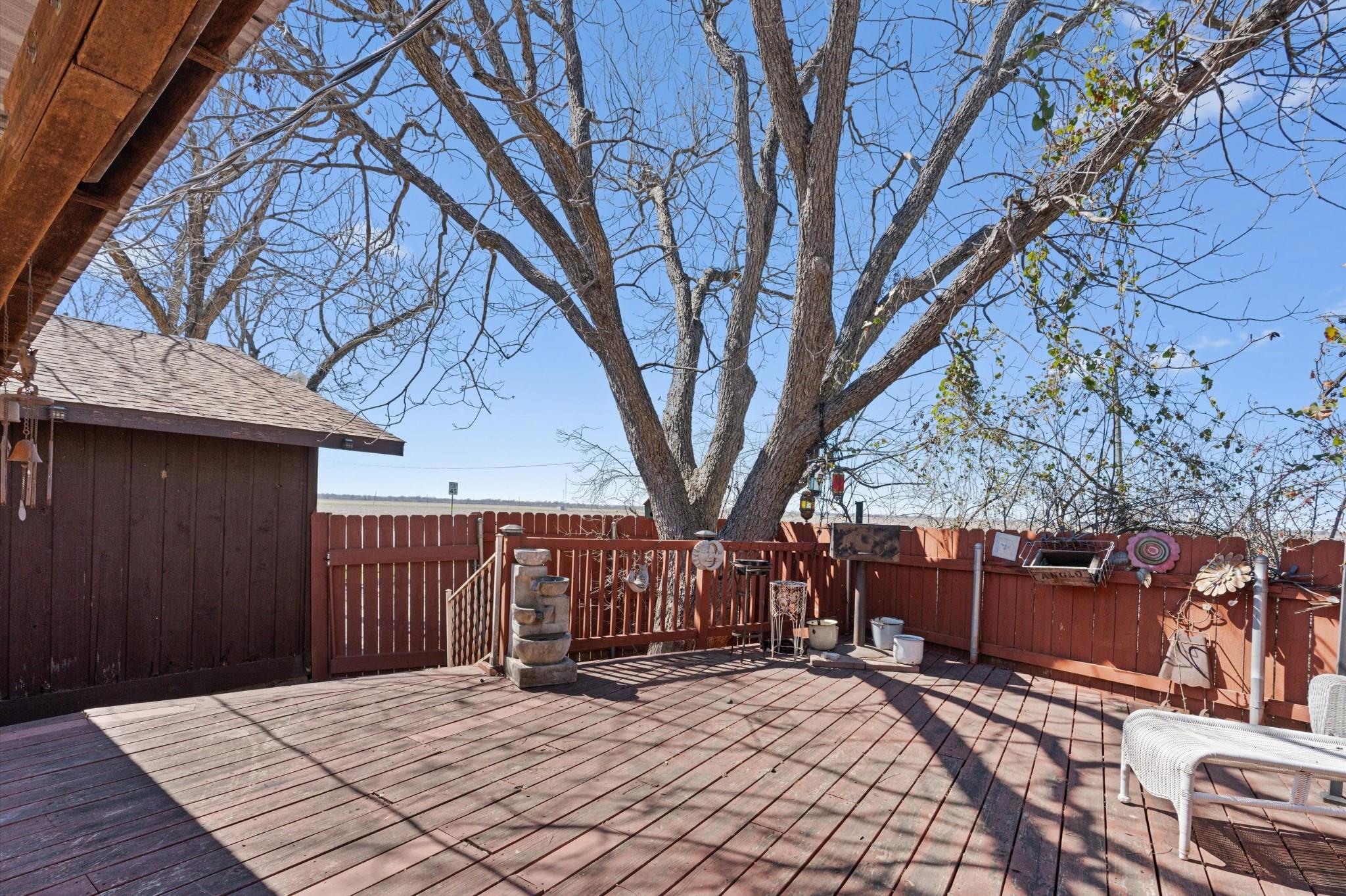 1543 W Clark St, Bartlett, TX 76511