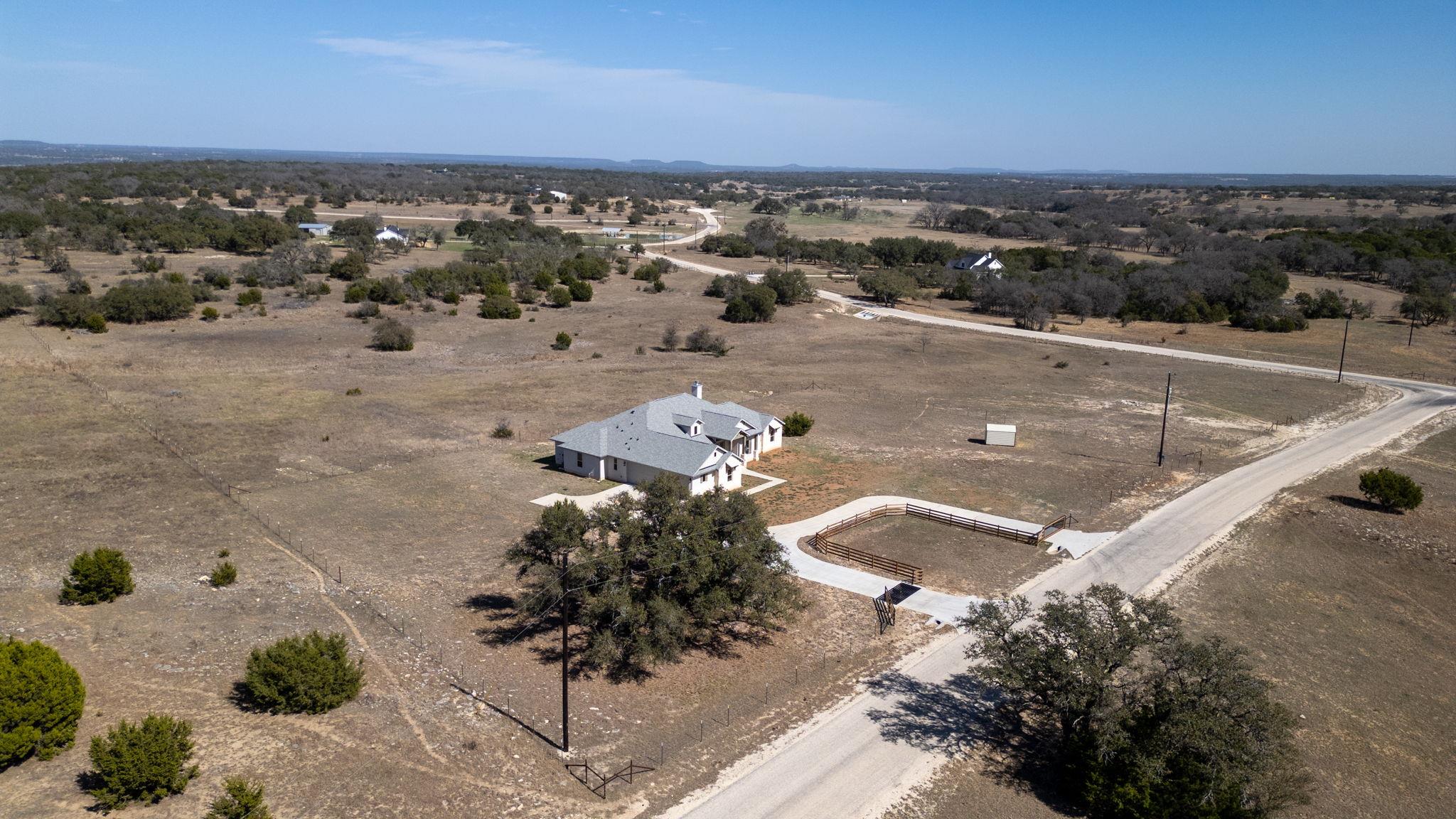 103 Buck Rabbit Rd, Briggs, TX 78608