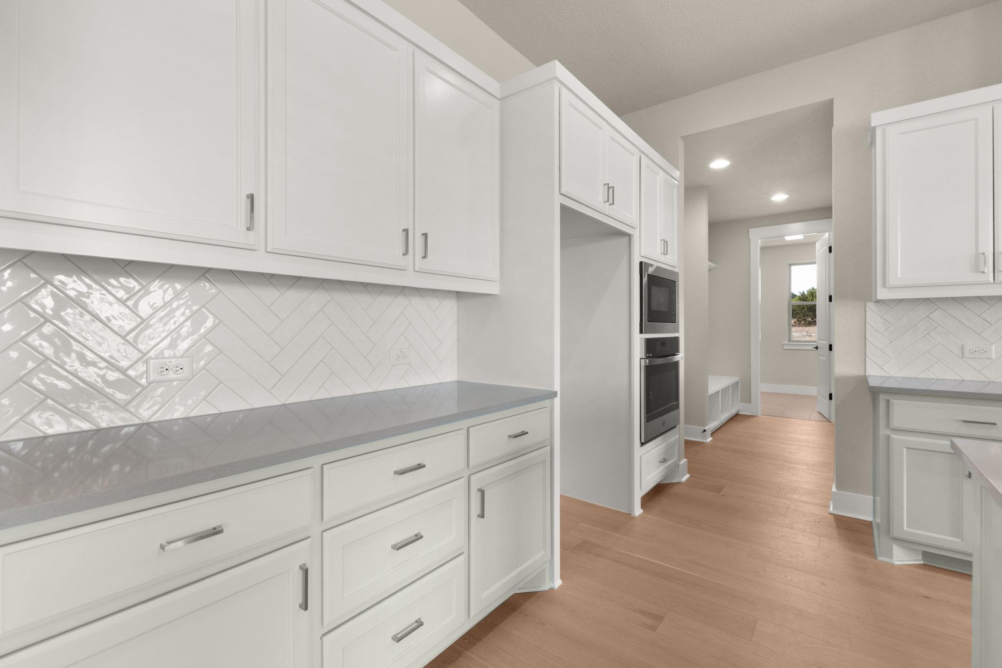 103 Buck Rabbit Rd, Briggs, TX 78608