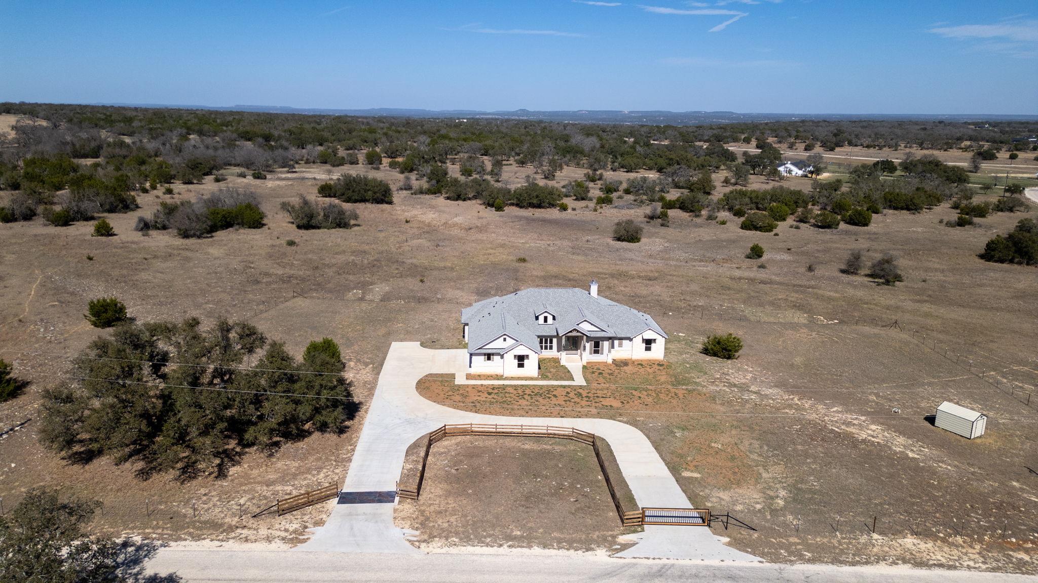 103 Buck Rabbit Rd, Briggs, TX 78608