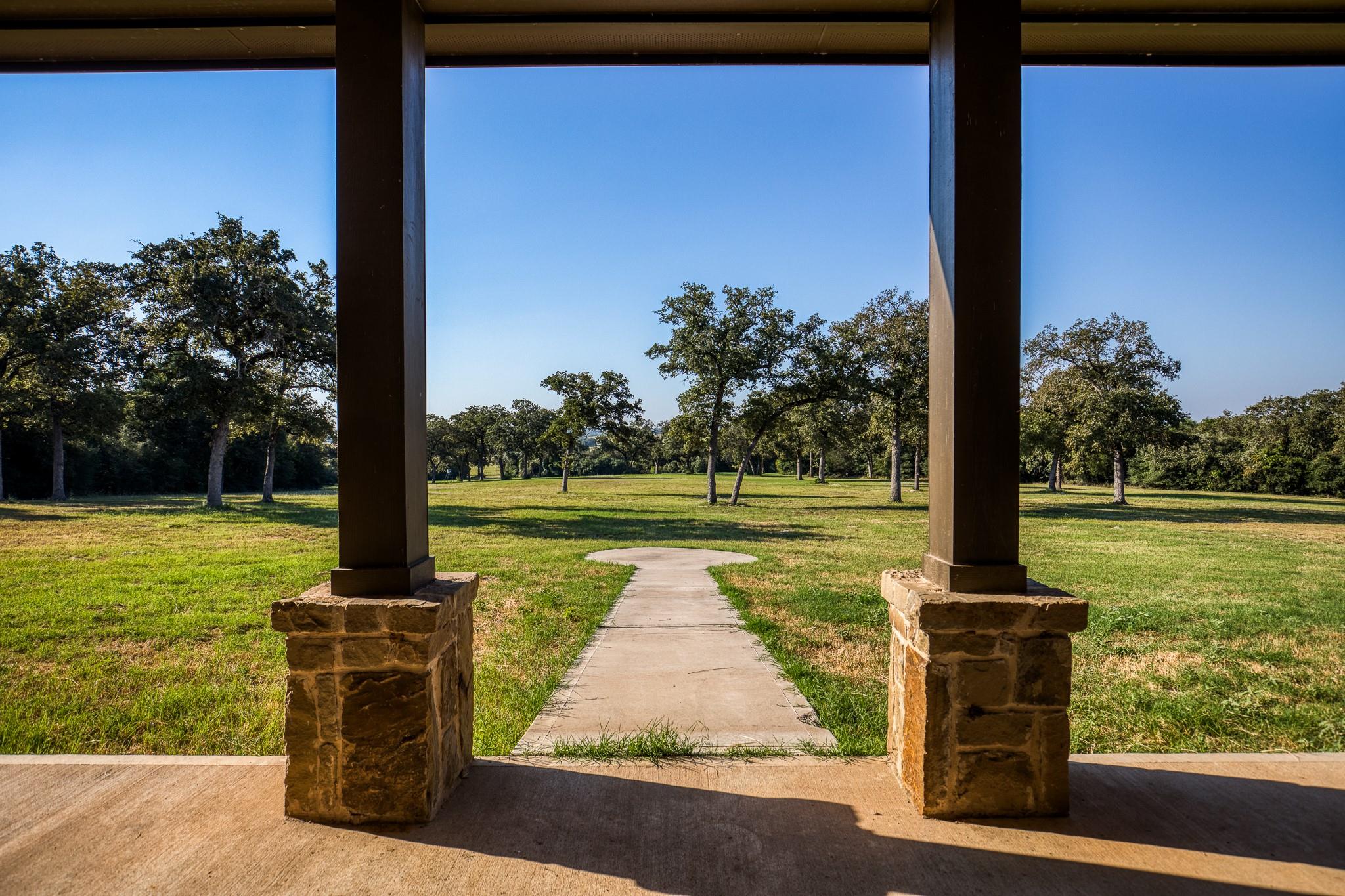 3336 County Road 326, Lexington, TX 78947