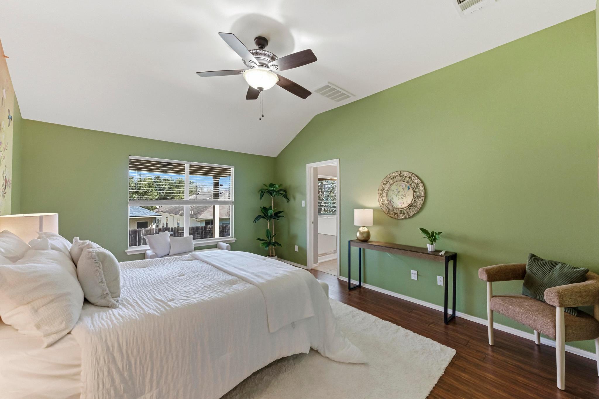 9207 Pioneer Forest Dr, Austin, TX 78744