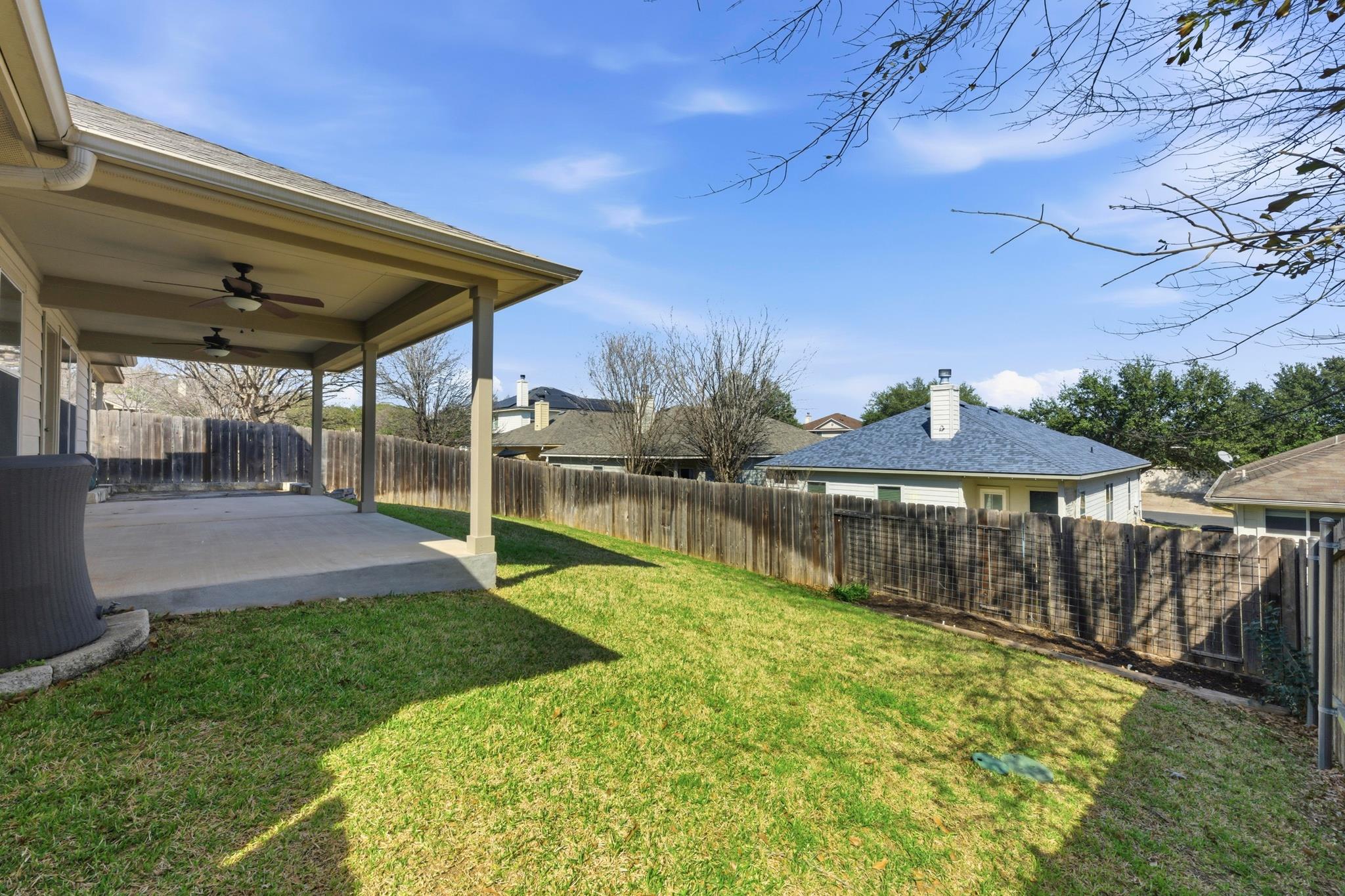 9207 Pioneer Forest Dr, Austin, TX 78744