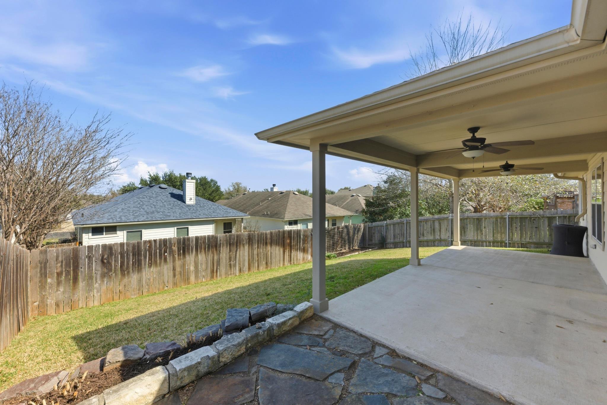 9207 Pioneer Forest Dr, Austin, TX 78744