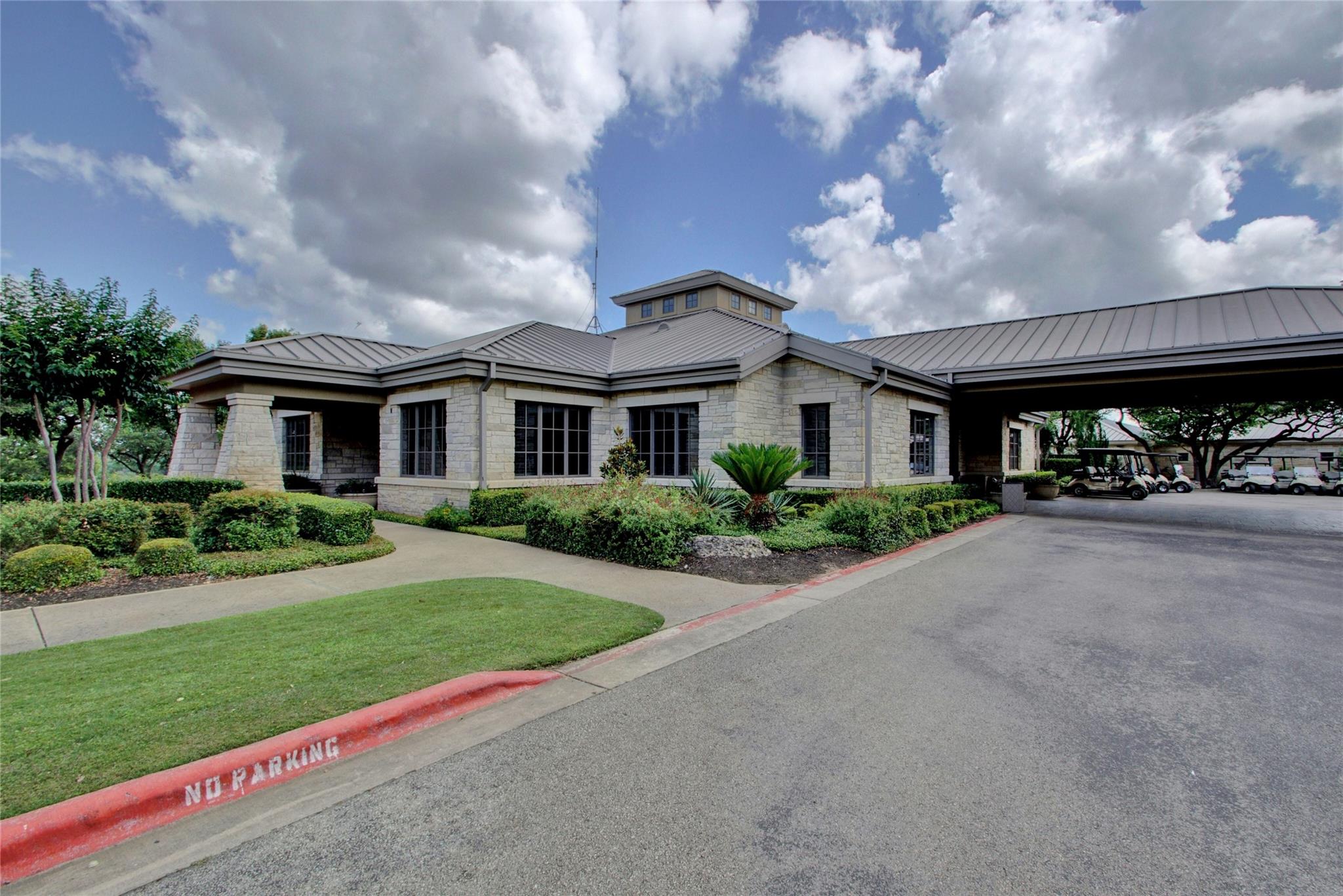 10225 Fossmoor St, Austin, TX 78717