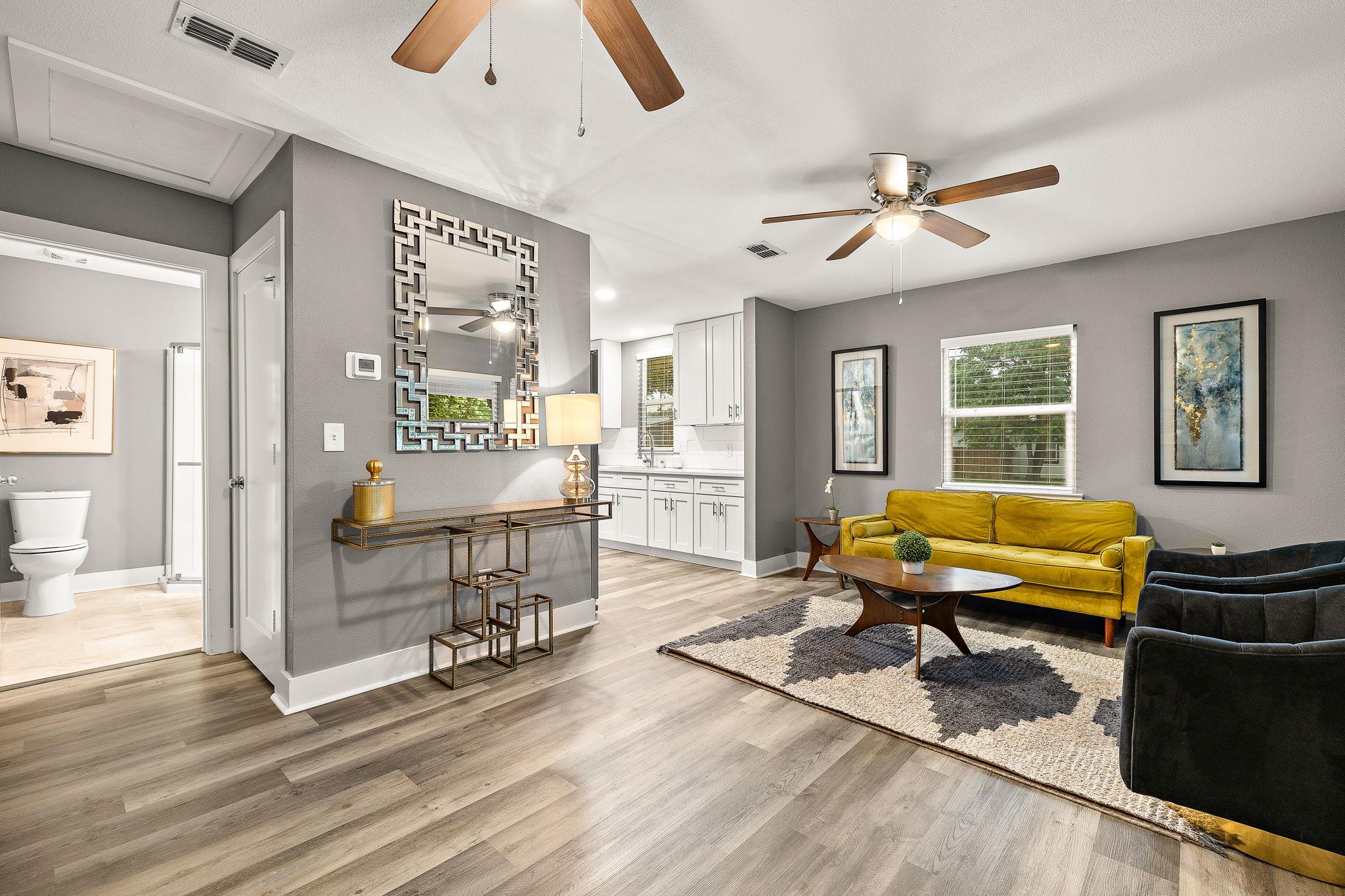 606 E 19th St, Georgetown, TX 78626