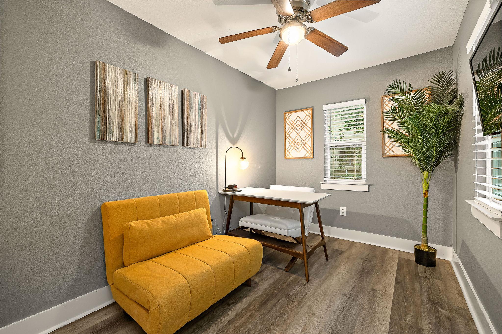 606 E 19th St, Georgetown, TX 78626