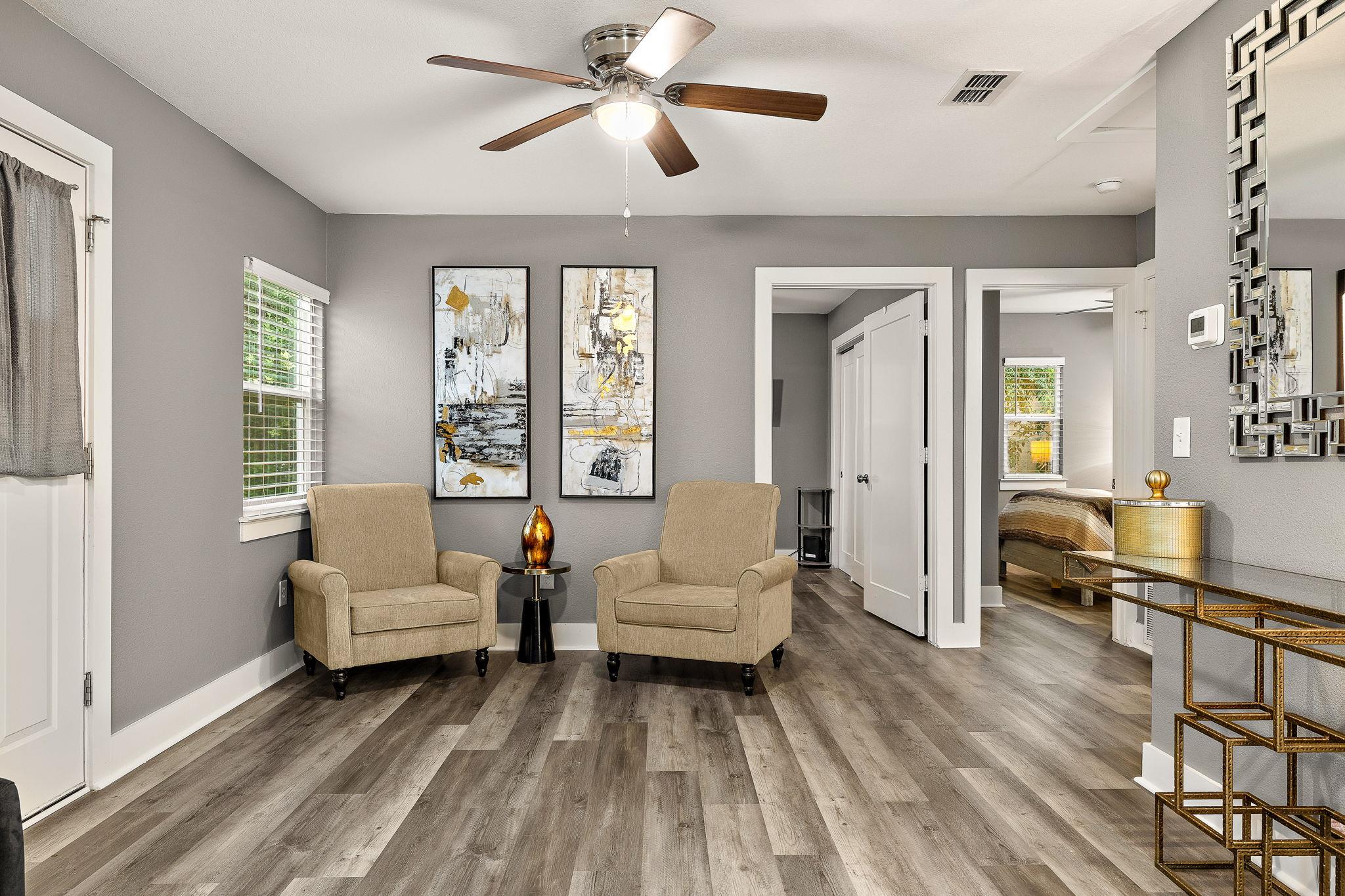 606 E 19th St, Georgetown, TX 78626