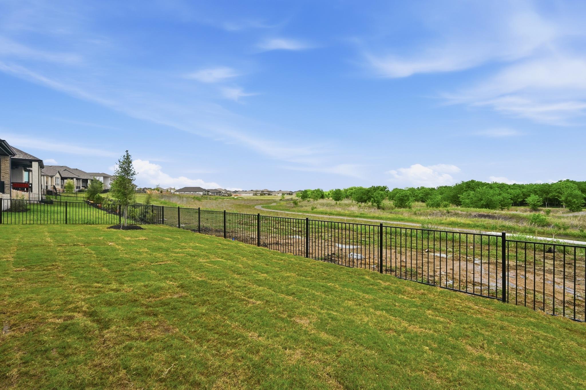 913 Rock Daisy Trl, Hutto, TX 78634