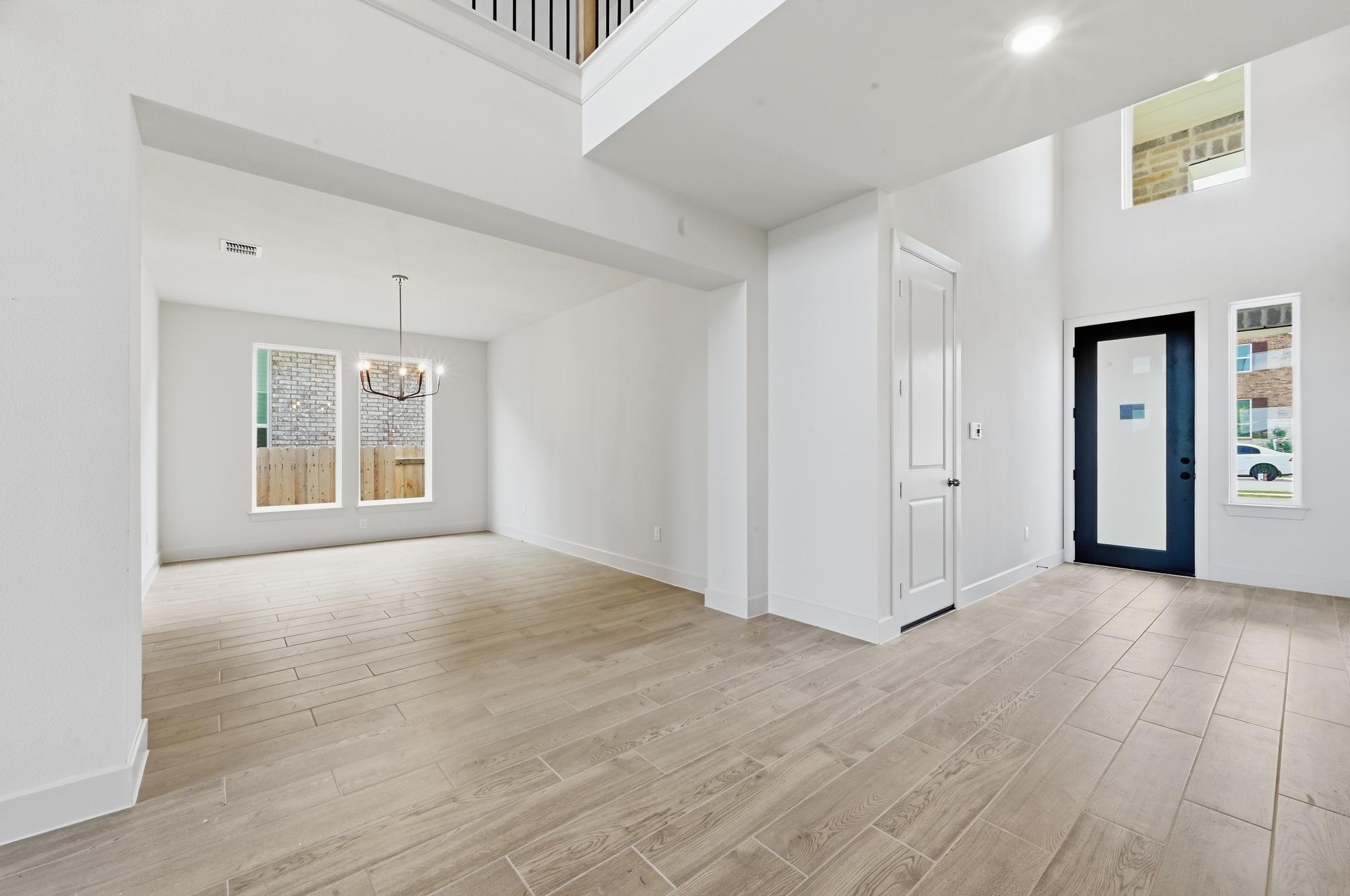 913 Rock Daisy Trl, Hutto, TX 78634