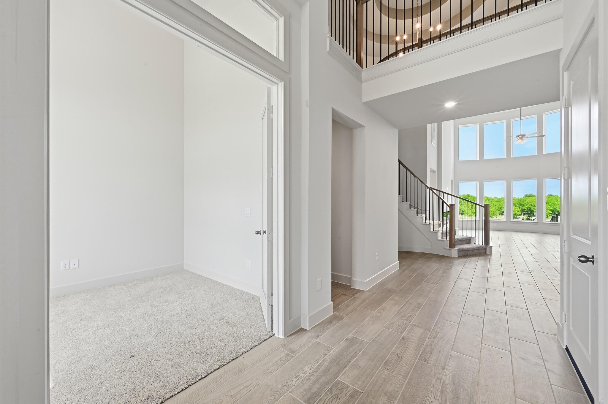 913 Rock Daisy Trl, Hutto, TX 78634