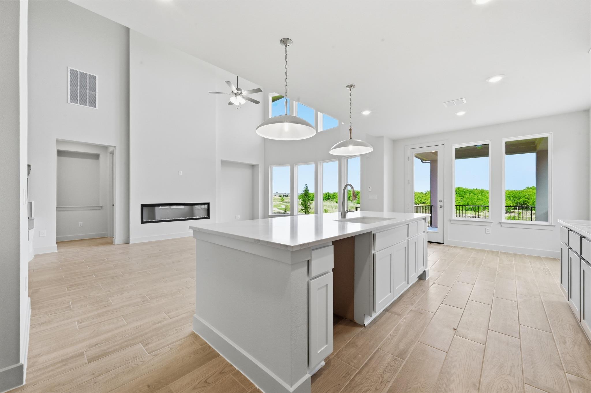 913 Rock Daisy Trl, Hutto, TX 78634