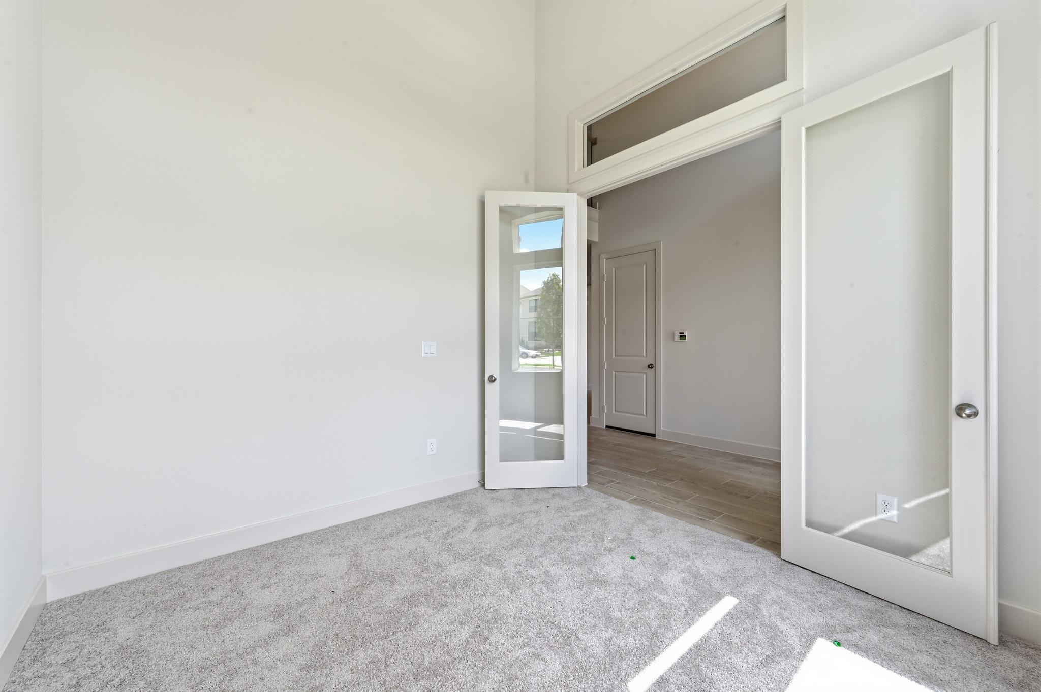 913 Rock Daisy Trl, Hutto, TX 78634